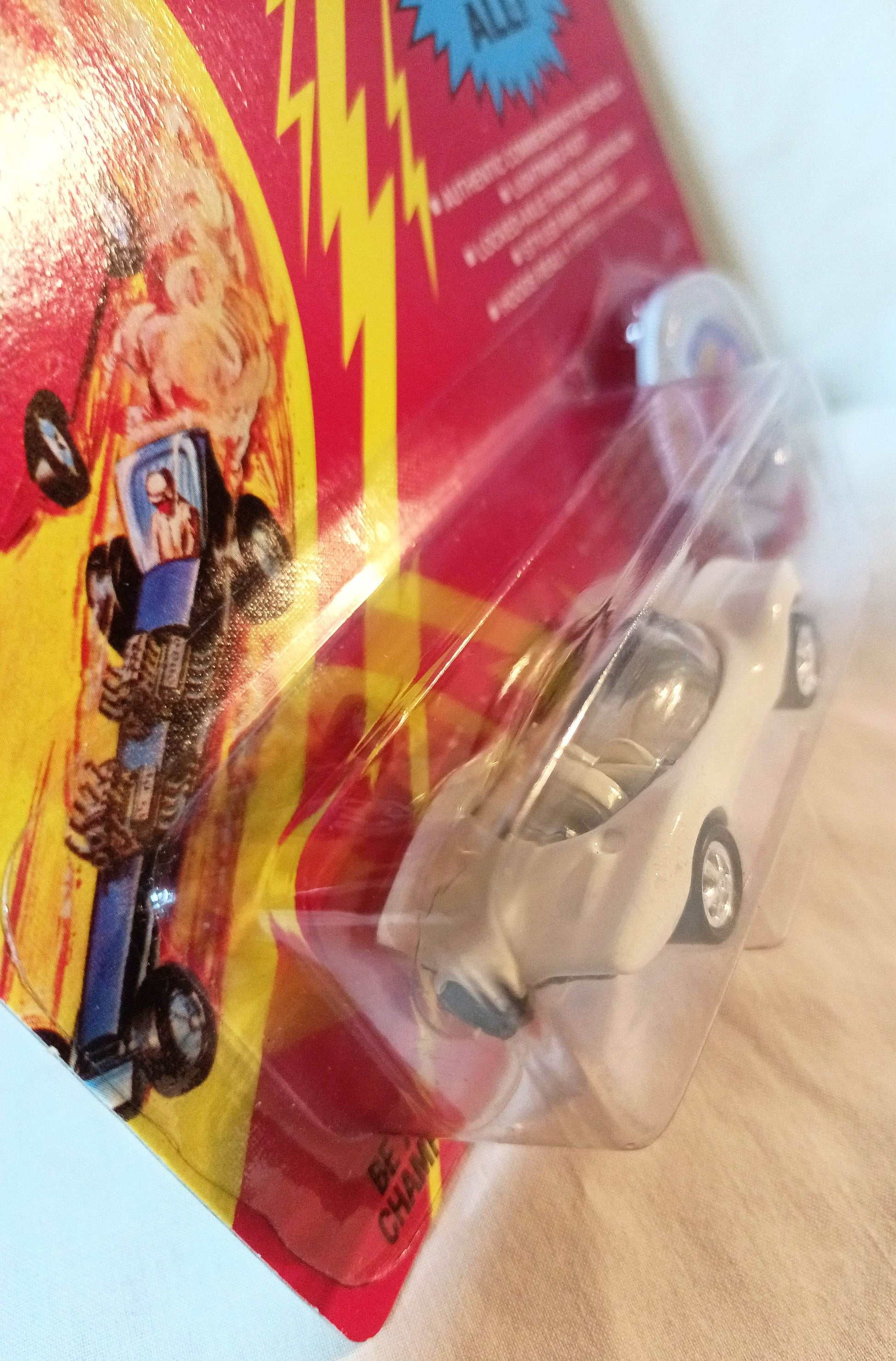 Johnny Lightning Commemorative Custom Turbine White Lightning 1995 - TulipStuff