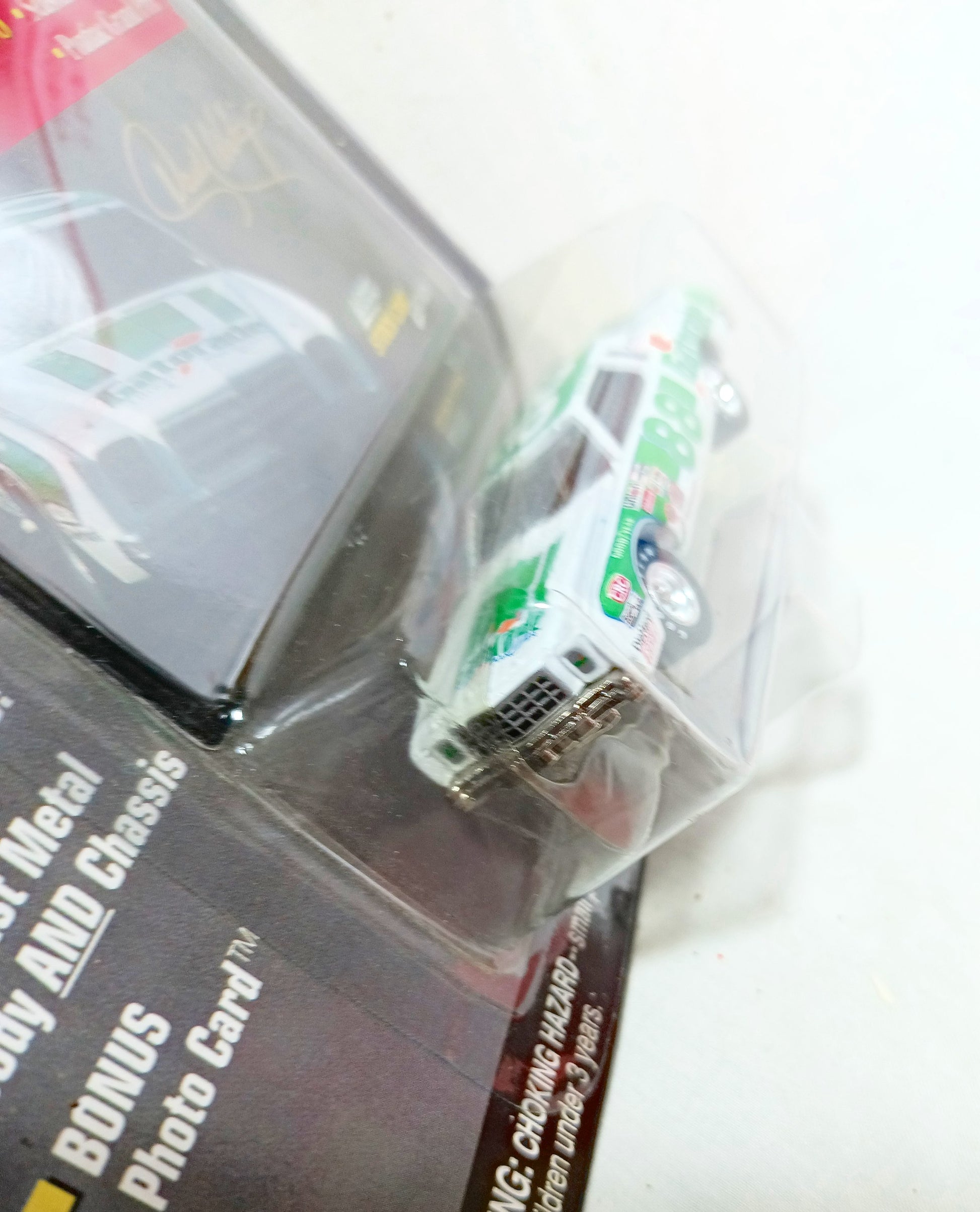 Johnny Lightning Stock Car Legends Darrell Waltrip '79 Pontiac Gatorade - TulipStuff