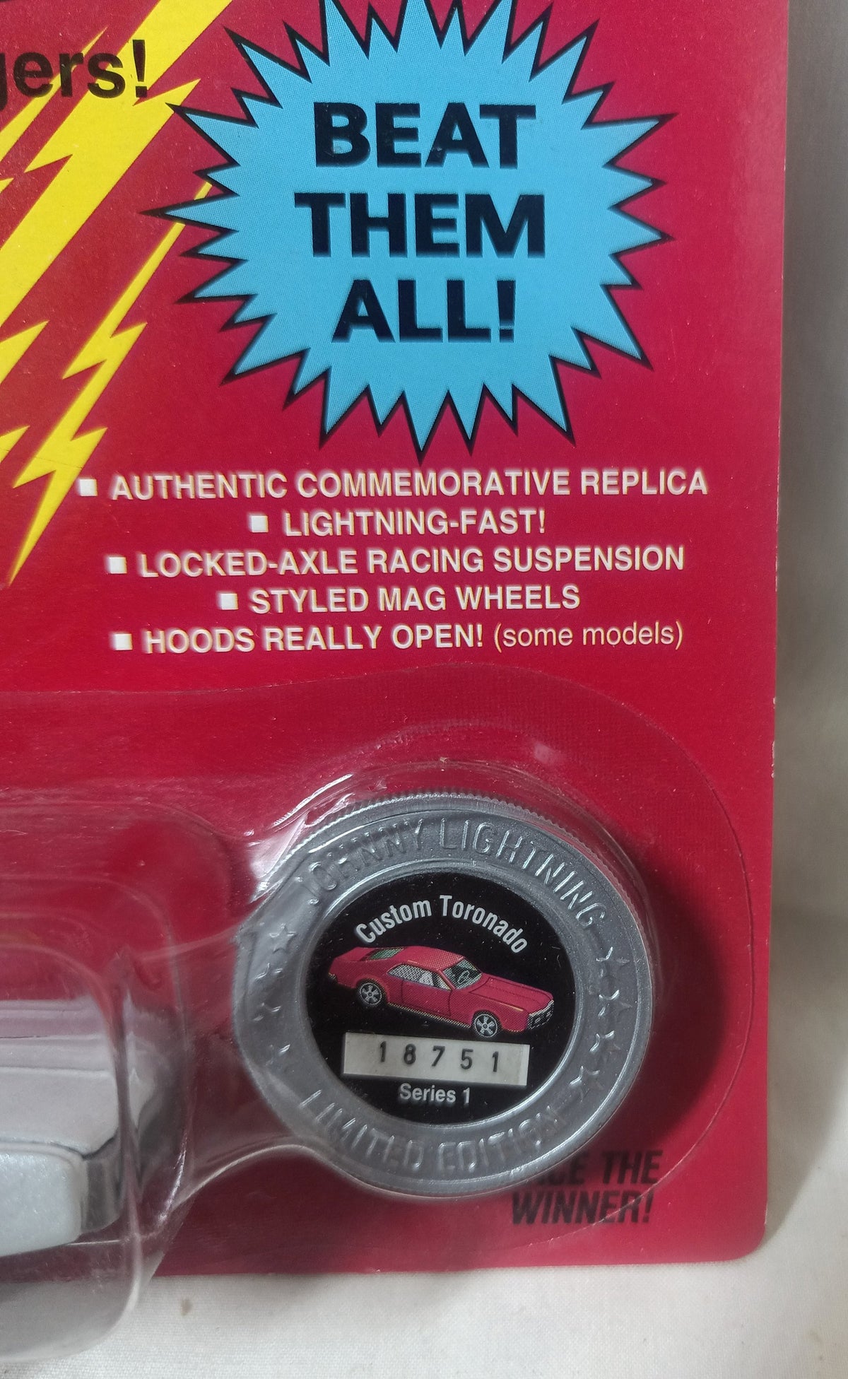 Johnny Lightning Commemorative Series 1 Custom Toronado 1995 White - TulipStuff