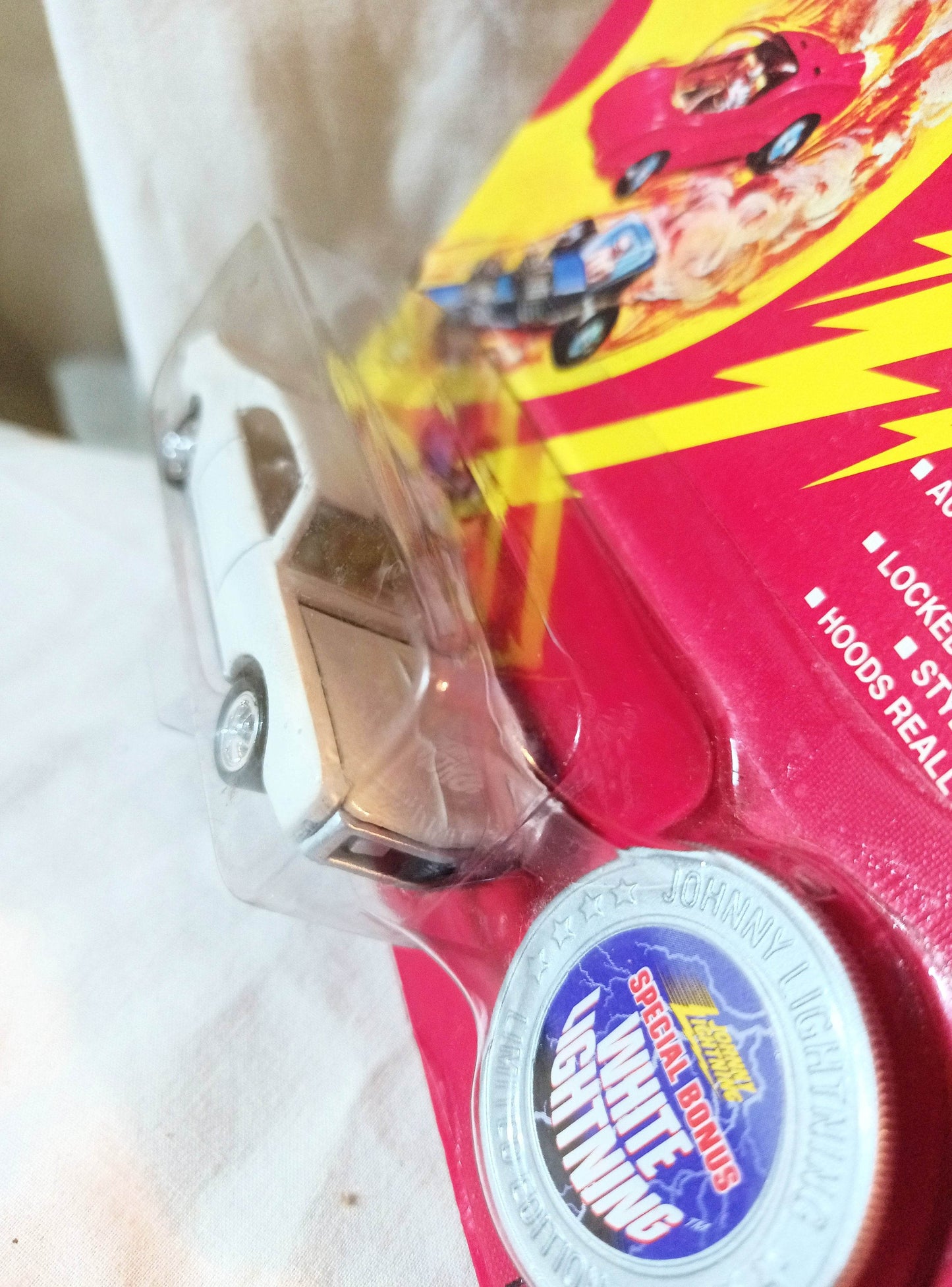 Johnny Lightning Commemorative Custom Toronado White Lightning 1995 - TulipStuff