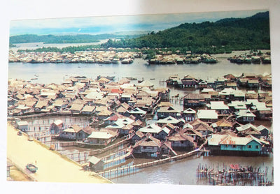 Houses On Stilts Kampong Ayer Brunei Town Bandar Seri Begawan 1960's - TulipStuff
