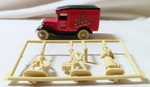 Load image into Gallery viewer, Lledo Models of Days Gone DG13 Stroh&#39;s Beer 1934 Ford Model A Van - TulipStuff
