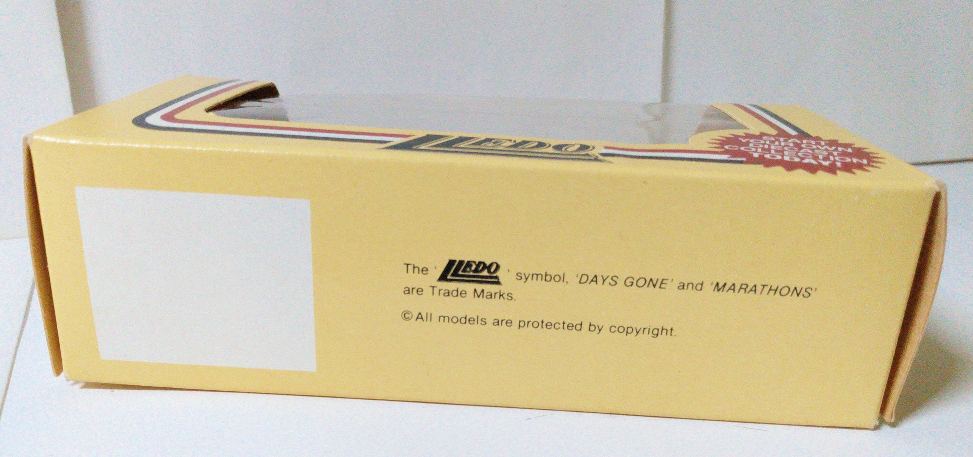 Lledo Days Gone DG30 1939 Chevrolet Panel Van Hershey's Kisses - TulipStuff