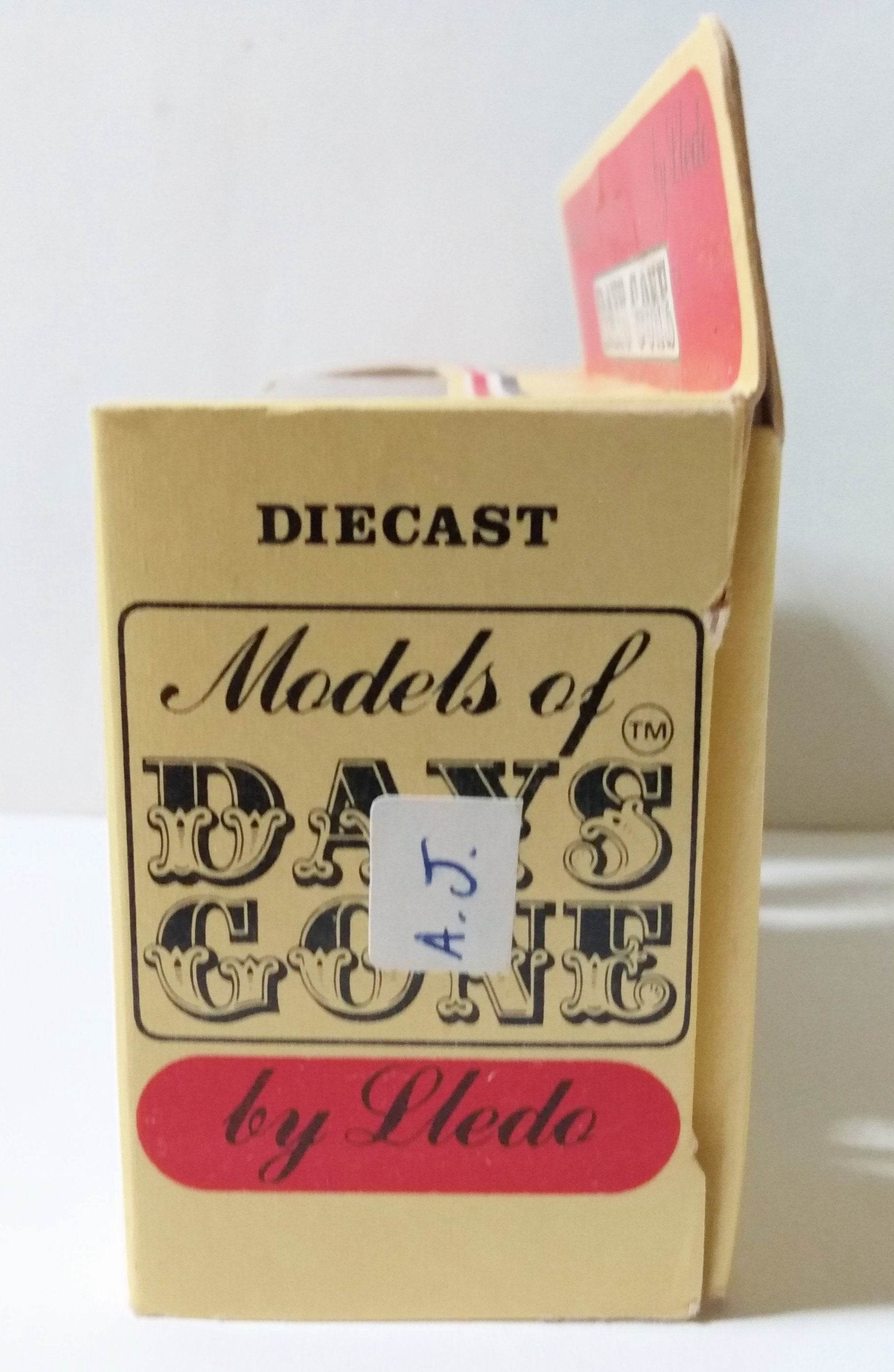 Lledo Models of Days Gone DG6 Aeroplane Jelly 1920 Ford Model T Van - TulipStuff