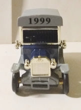 Load image into Gallery viewer, Lledo Days Gone 1999 Collectors Club DG6 1920 Ford Model T Van England - TulipStuff
