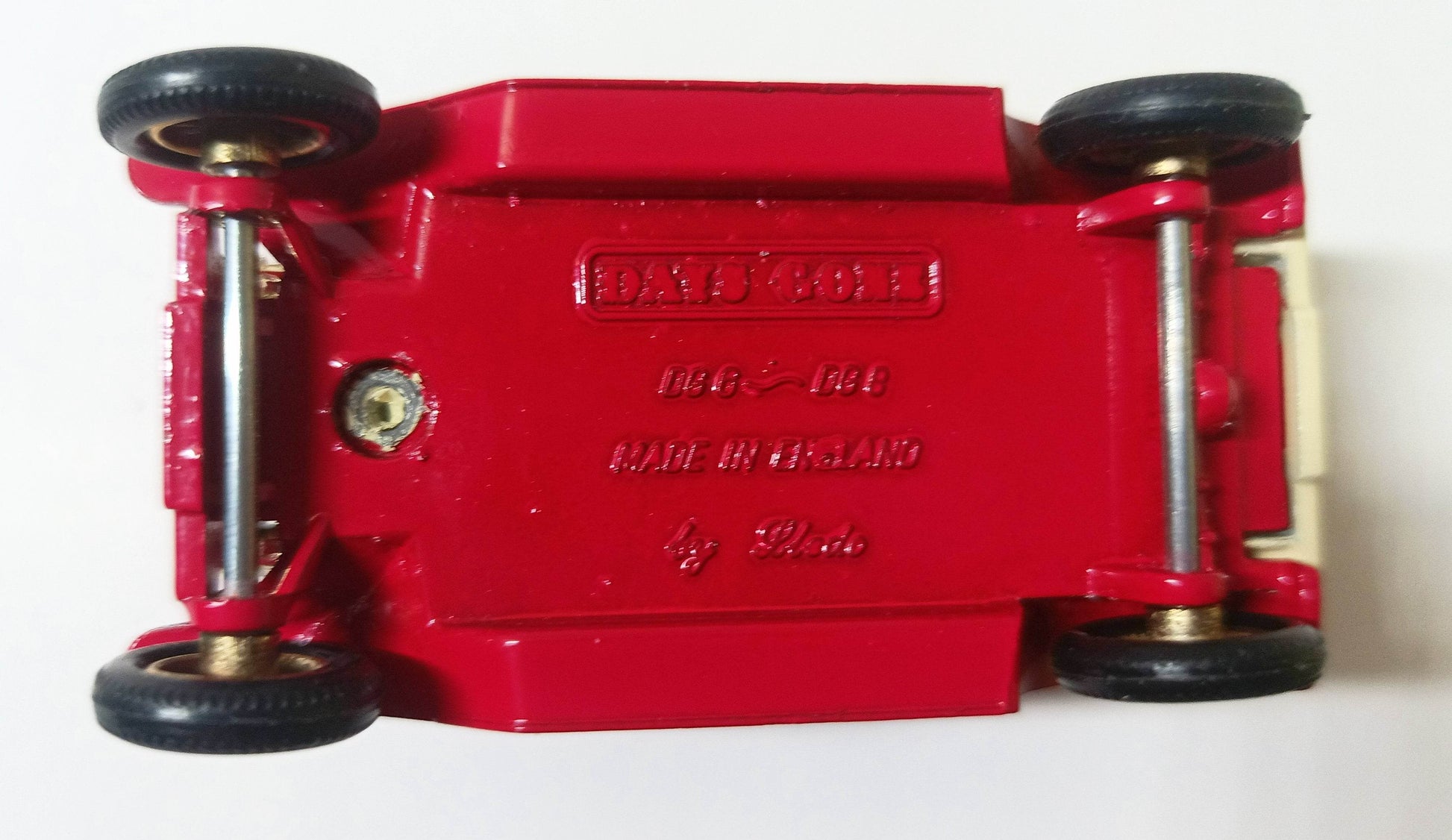 Lledo DG6 Harry Ramsden's Fish & Chip Shop 1920 Ford Model T Van - TulipStuff