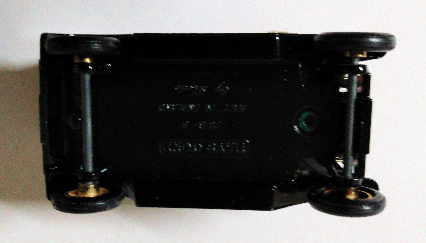 Lledo DG6 John Smith's Tadcaster Brewery 1920 Ford Model T Van England - TulipStuff