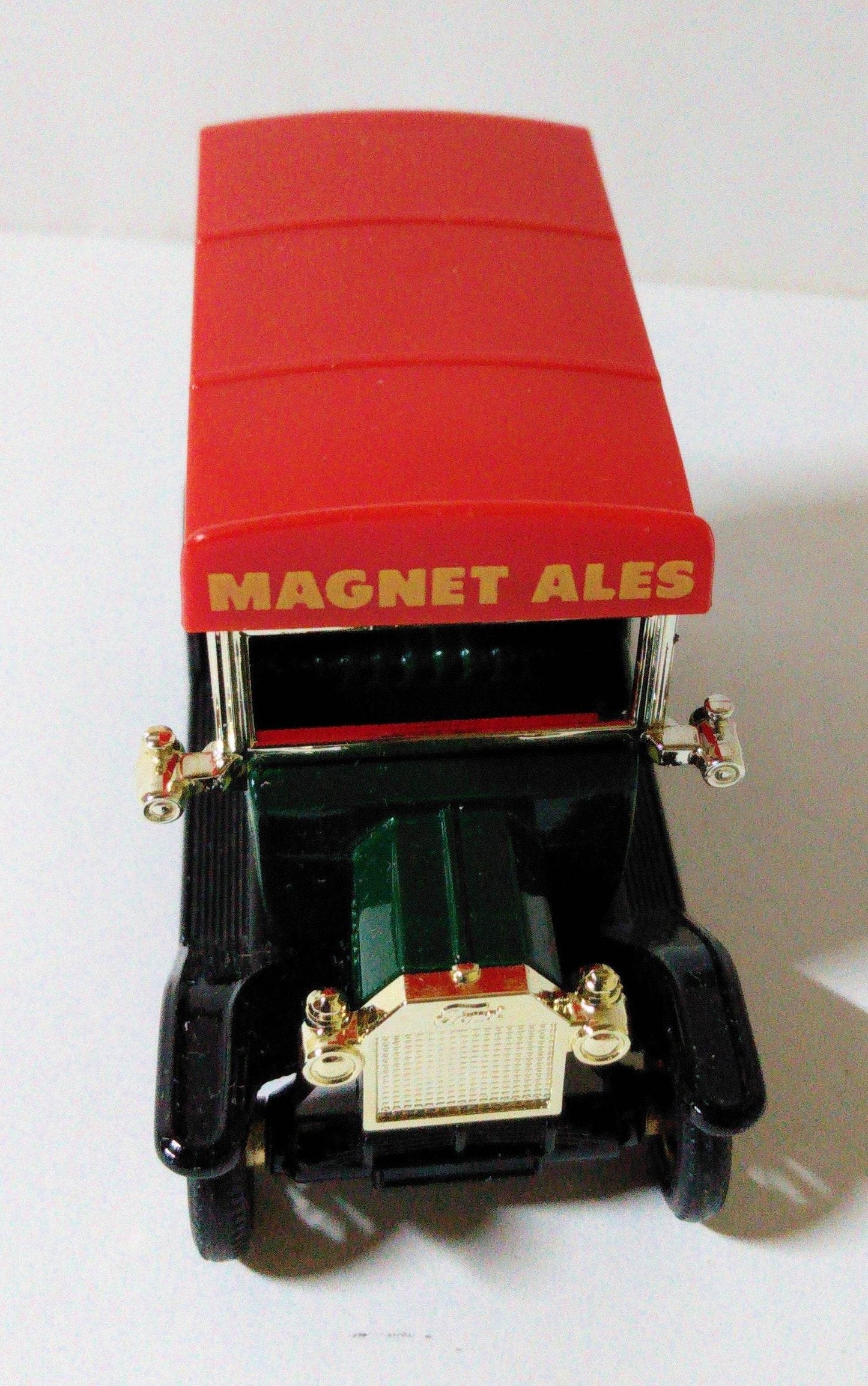 Lledo DG6 John Smith's Tadcaster Brewery 1920 Ford Model T Van England - TulipStuff