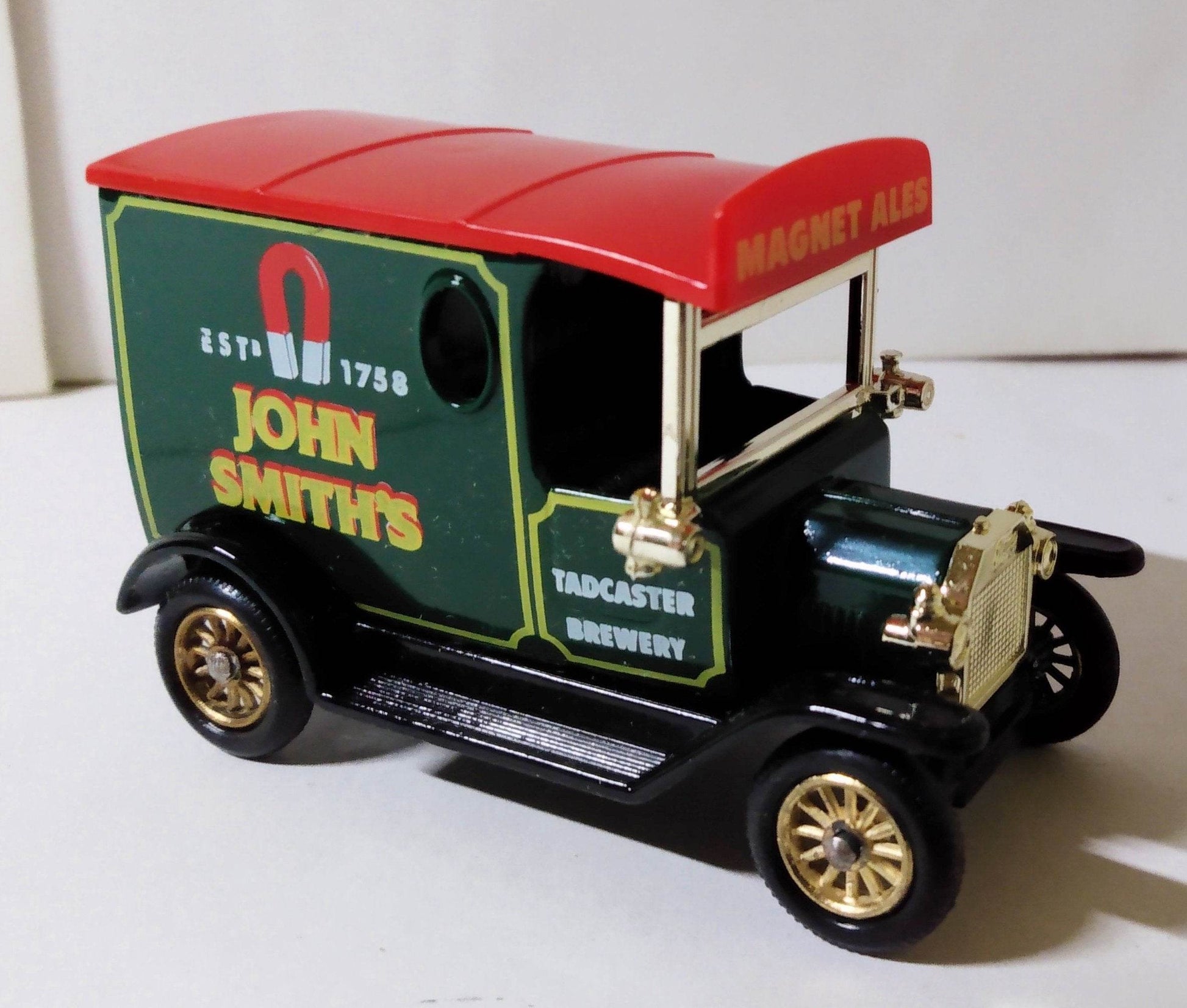 Lledo DG6 John Smith's Tadcaster Brewery 1920 Ford Model T Van England - TulipStuff