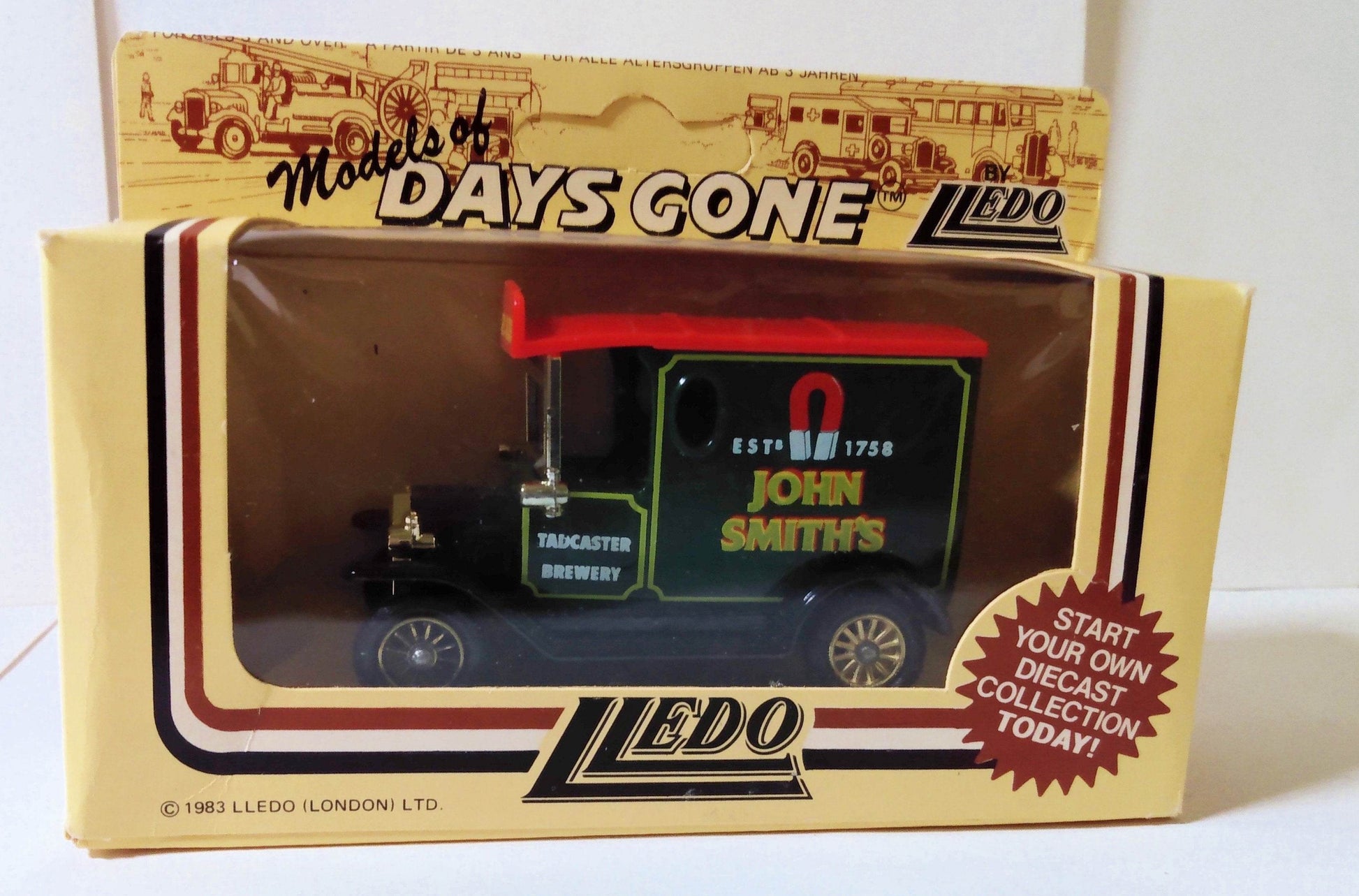 Lledo DG6 John Smith's Tadcaster Brewery 1920 Ford Model T Van England - TulipStuff