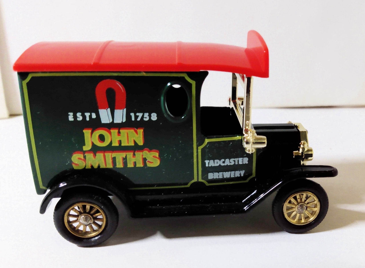 Lledo DG6 John Smith's Tadcaster Brewery 1920 Ford Model T Van England - TulipStuff