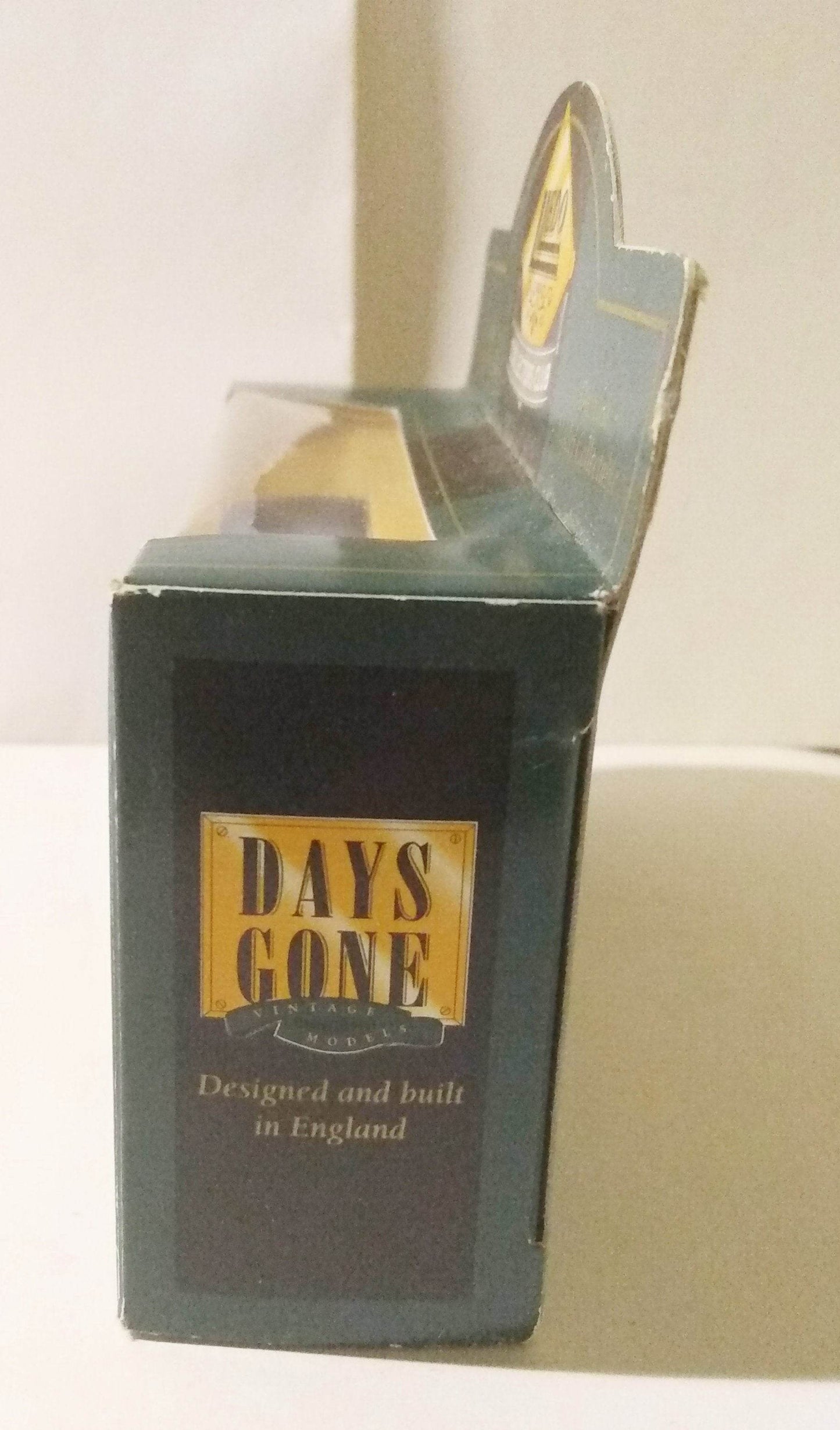 Lledo Collectors Club Winter 1996/97 DG8 1920 Ford Model T Tanker - TulipStuff