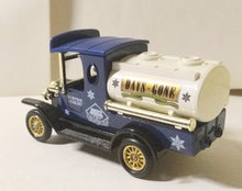 Load image into Gallery viewer, Lledo Collectors Club Winter 1996/97 DG8 1920 Ford Model T Tanker - TulipStuff
