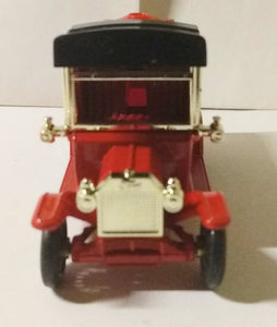 Lledo DG8 1920 Ford Model T Tanker Philadelphia Bureau of Fire PBF - TulipStuff