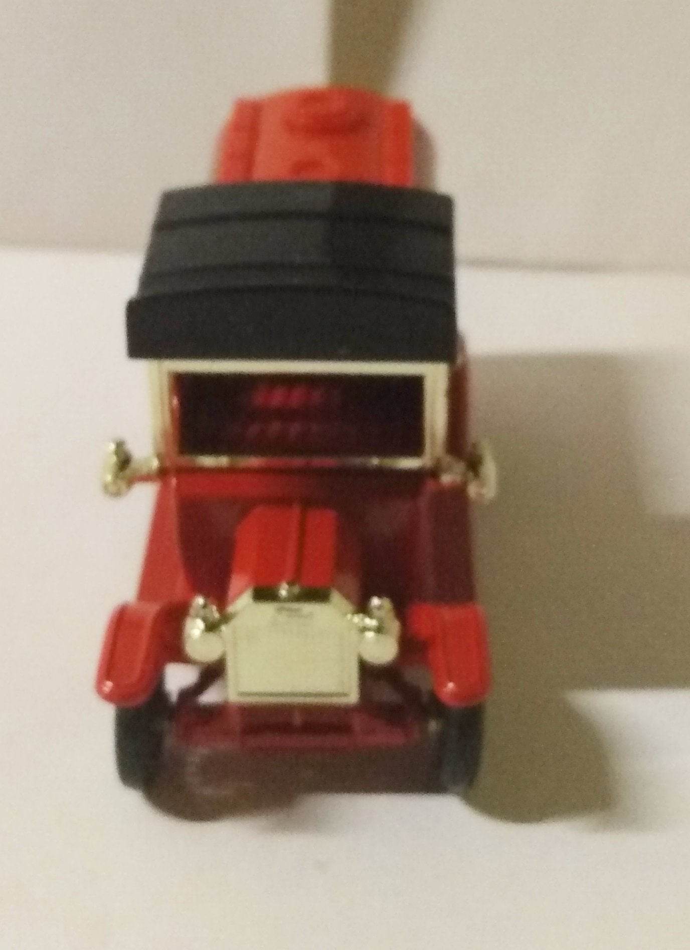 Lledo DG8 1920 Ford Model T Tanker Philadelphia Bureau of Fire PBF - TulipStuff