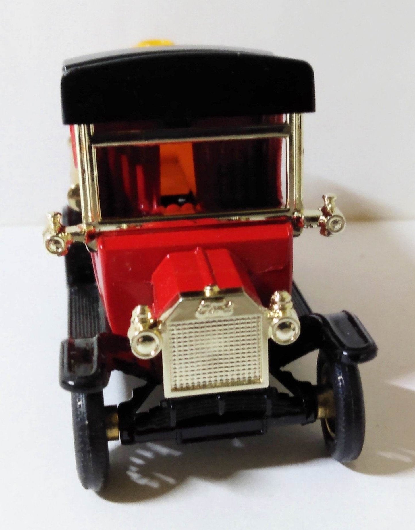 Lledo Days Gone DG8 1920 Ford Model T Tanker Pennzoil England - TulipStuff