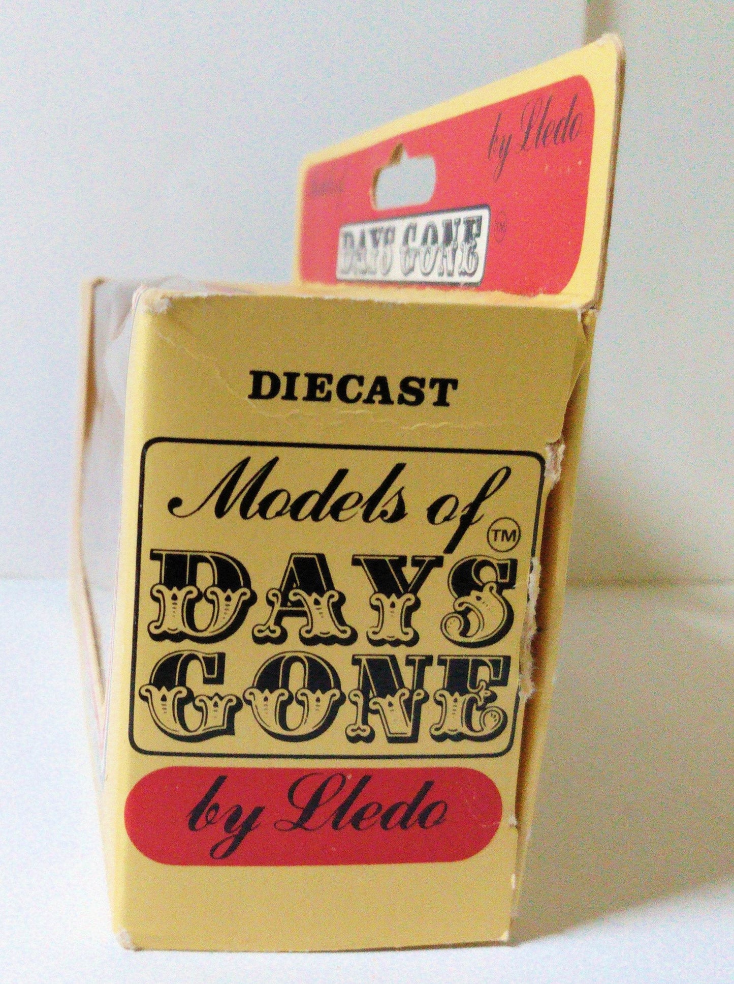 Lledo Days Gone DG8 1920 Ford Model T Tanker Pennzoil England - TulipStuff