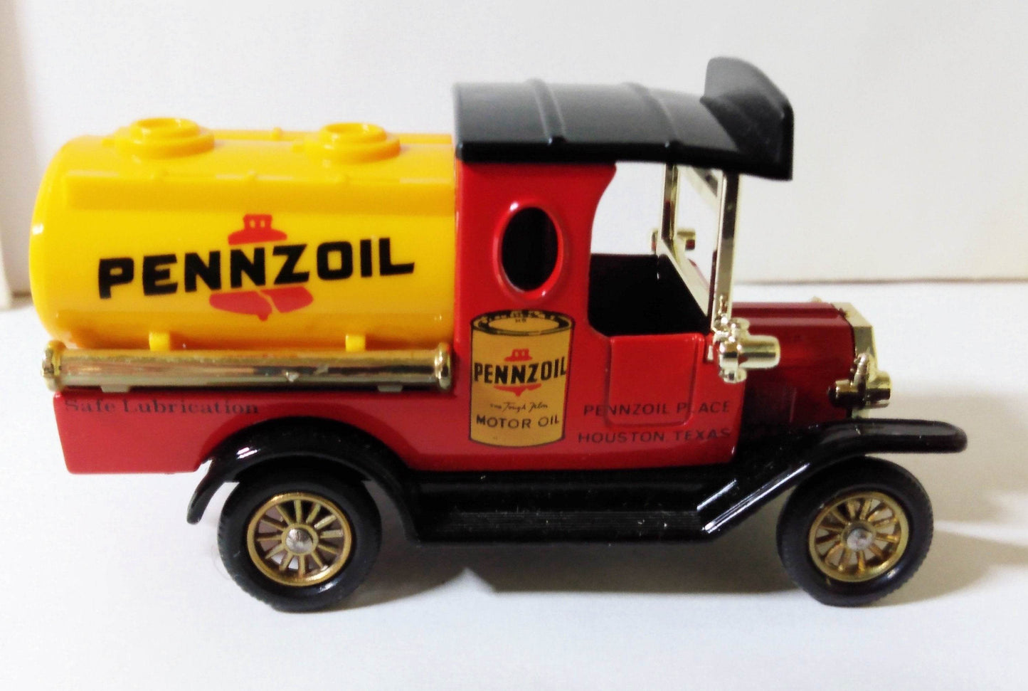 Lledo Days Gone DG8 1920 Ford Model T Tanker Pennzoil England - TulipStuff