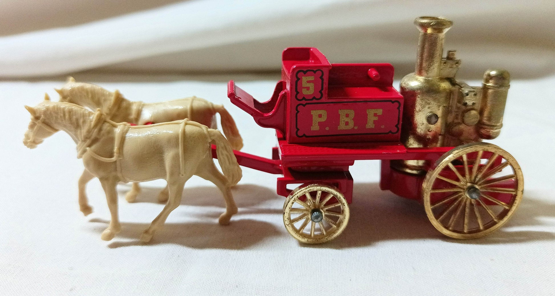 Lledo DG5 Shand-Mason Horse-Drawn Fire Engine PBF Philadelphia - TulipStuff