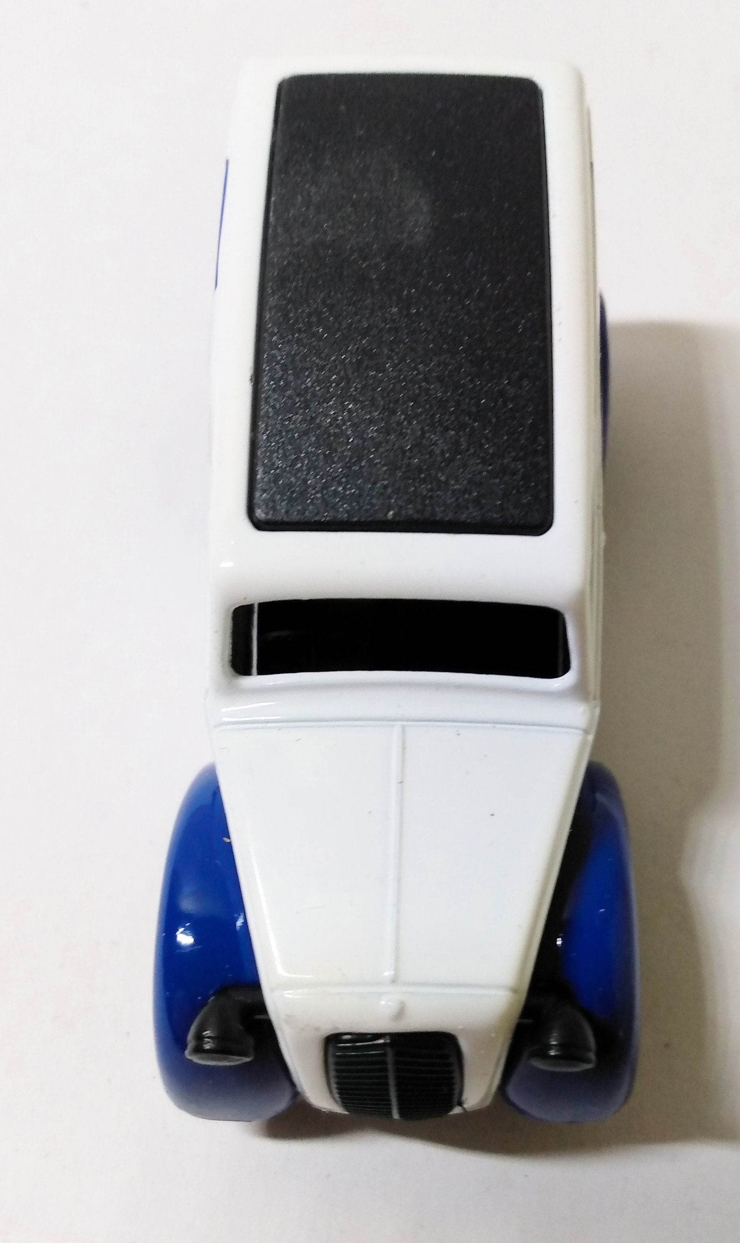 Lledo Promotional LP58032 RSPCA Inspector 1950 Morris Z Van - TulipStuff