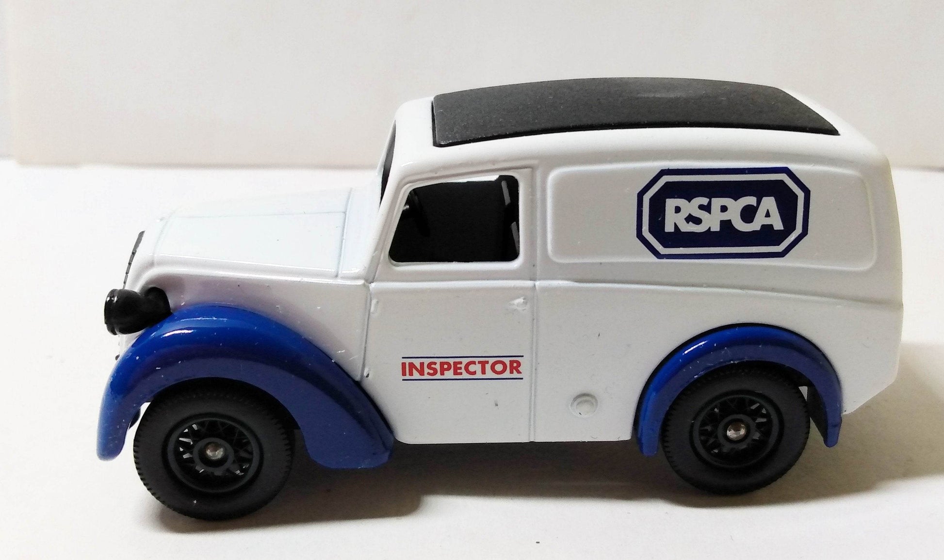 Lledo Promotional LP58032 RSPCA Inspector 1950 Morris Z Van - TulipStuff