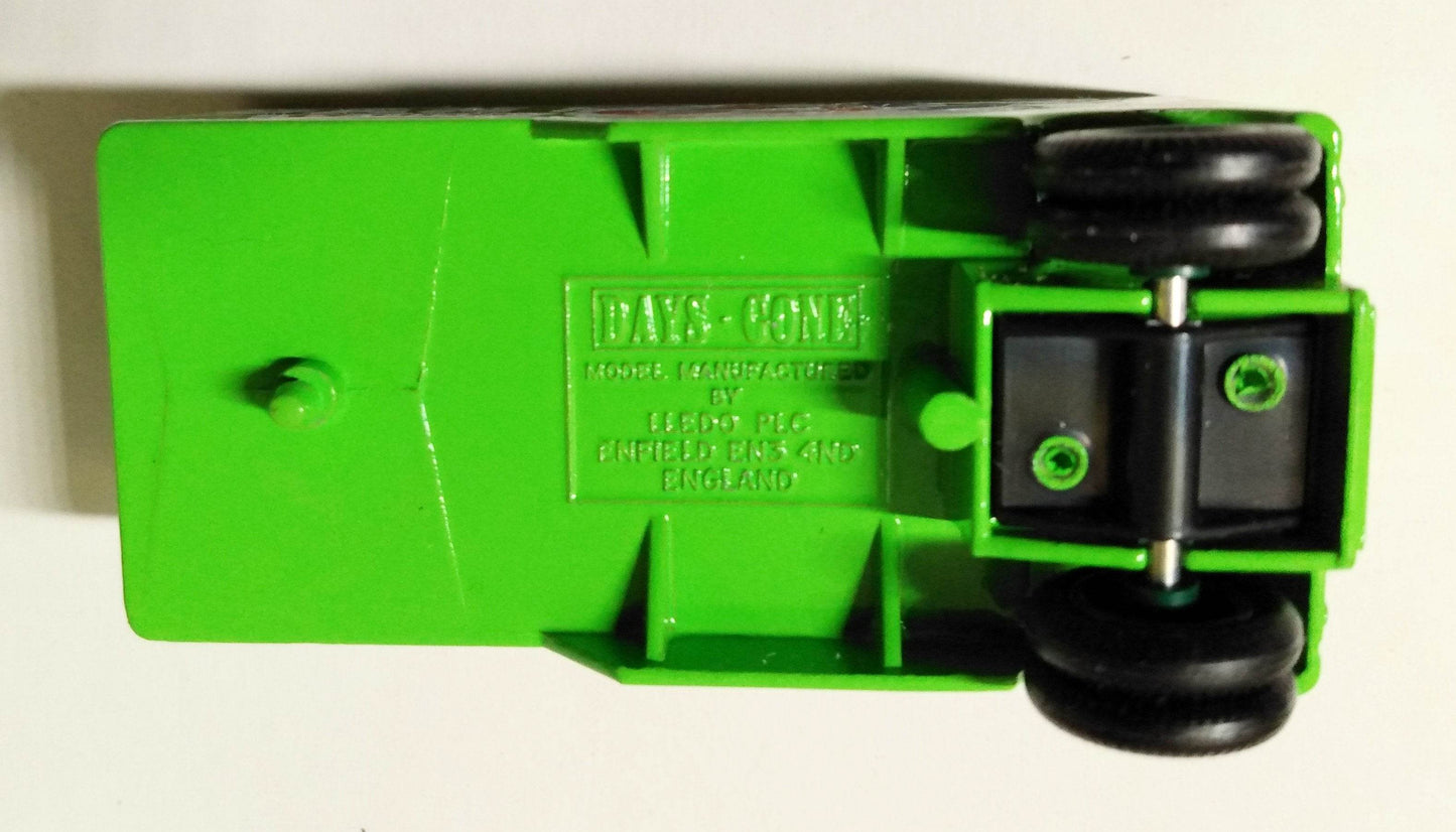 Lledo SL67 Desperate Dan Dandy Beano 1935 Ford 3 Ton Articulated Truck - TulipStuff