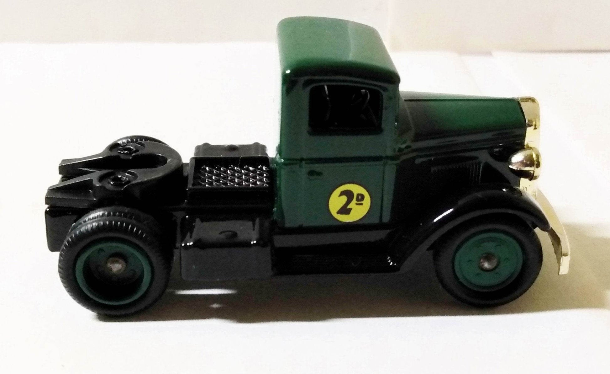 Lledo SL67 Desperate Dan Dandy Beano 1935 Ford 3 Ton Articulated Truck - TulipStuff