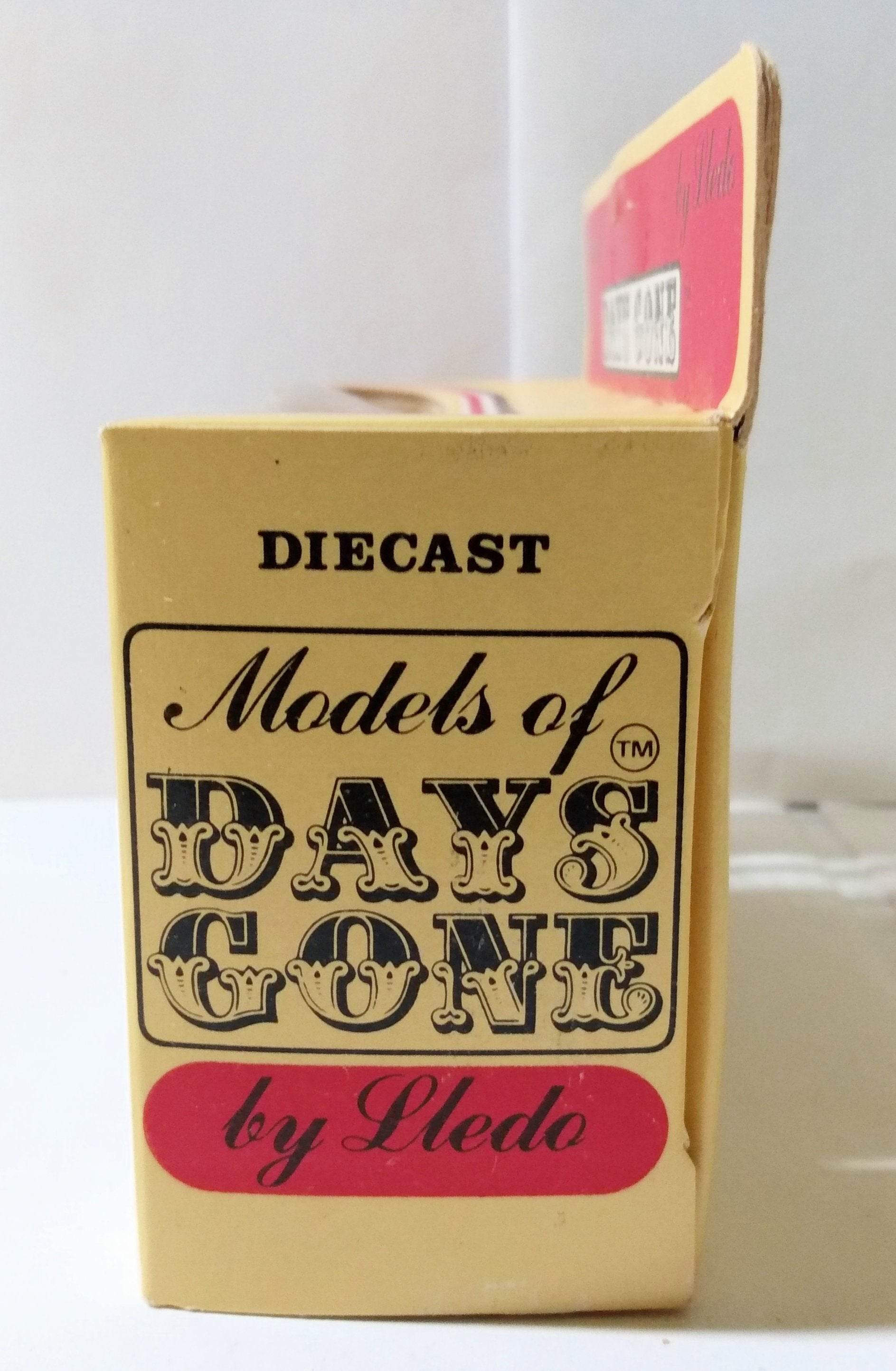 Lledo DG10 Brighton Belle 1935 Dennis Coach Bus Chrome Grille England - TulipStuff