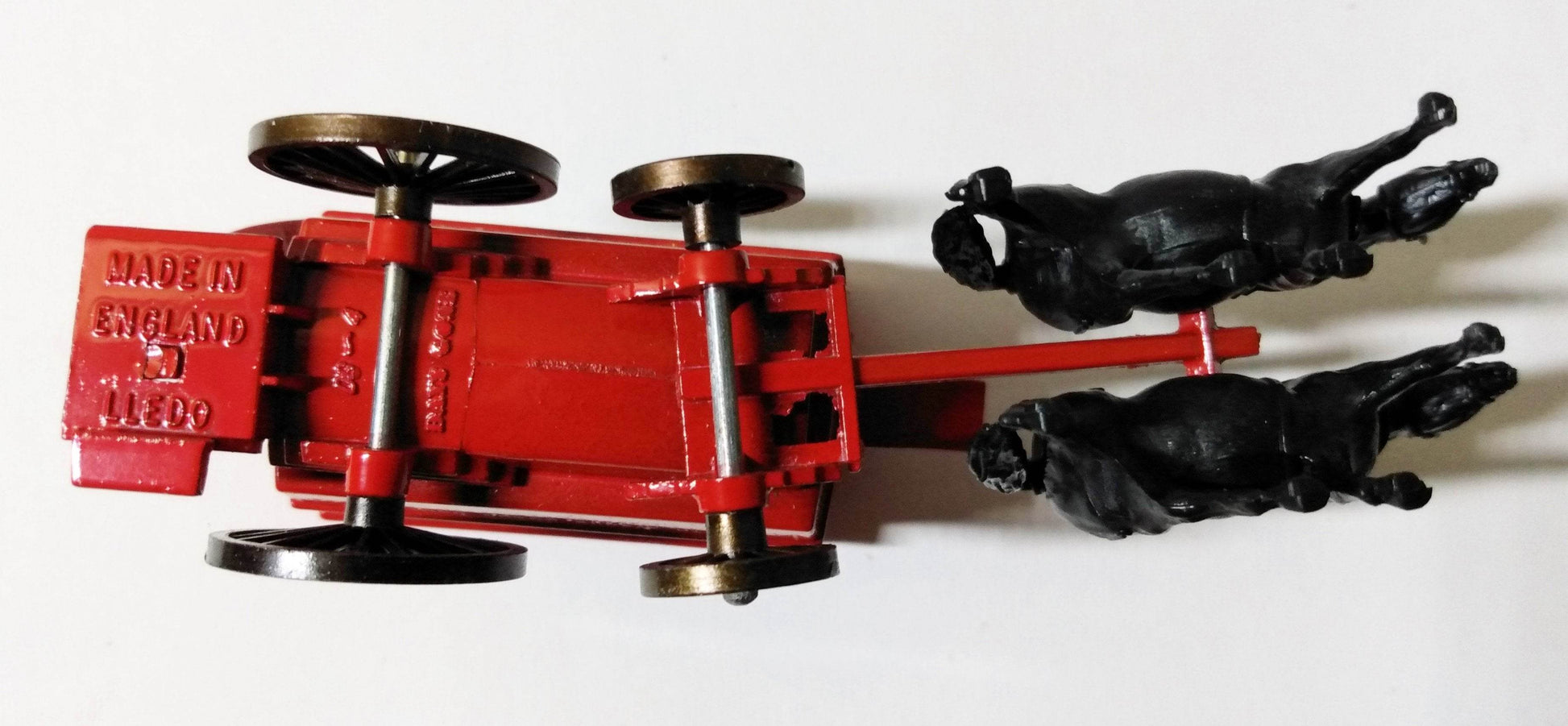 Lledo DG4 Lipton Teas Horse-Drawn Omnibus Bowery to Broadway Red 1984 - TulipStuff