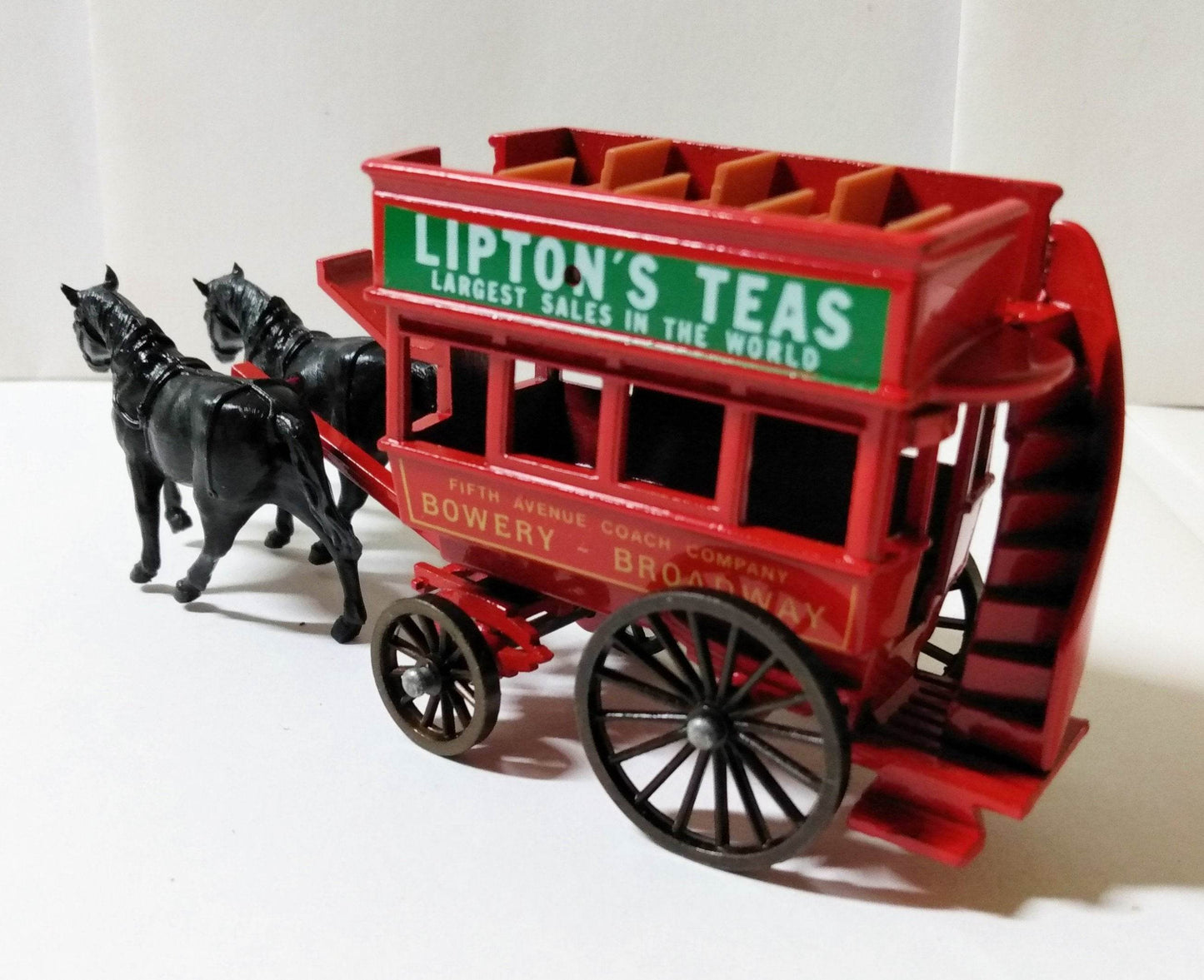 Lledo DG4 Lipton Teas Horse-Drawn Omnibus Bowery to Broadway Red 1984 - TulipStuff
