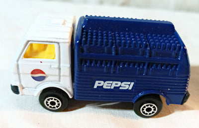 Maisto Road & Track Pepsi Bottle Delivery Truck 1:64 1990's - TulipStuff