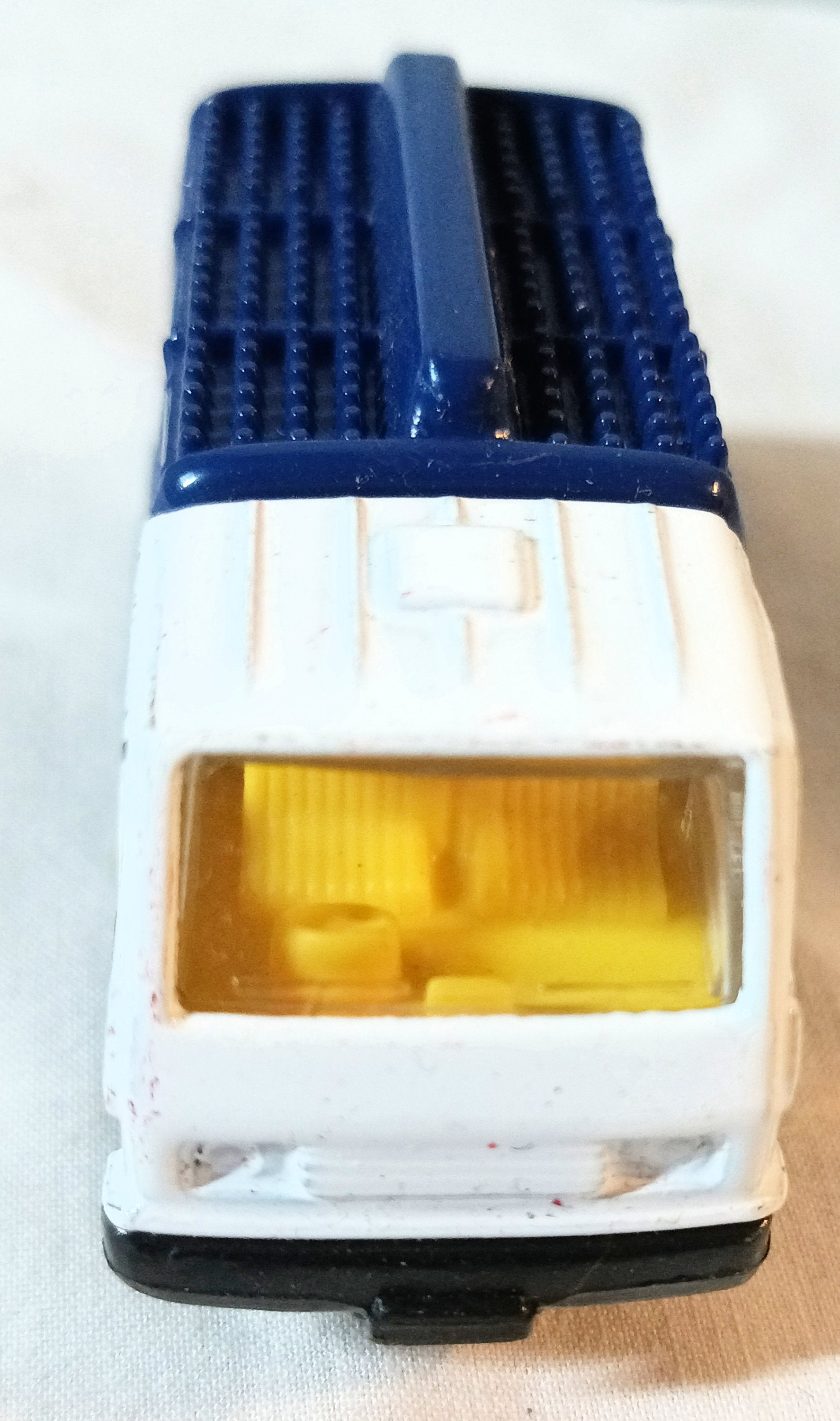 Maisto Road & Track Pepsi Bottle Delivery Truck 1:64 1990's - TulipStuff