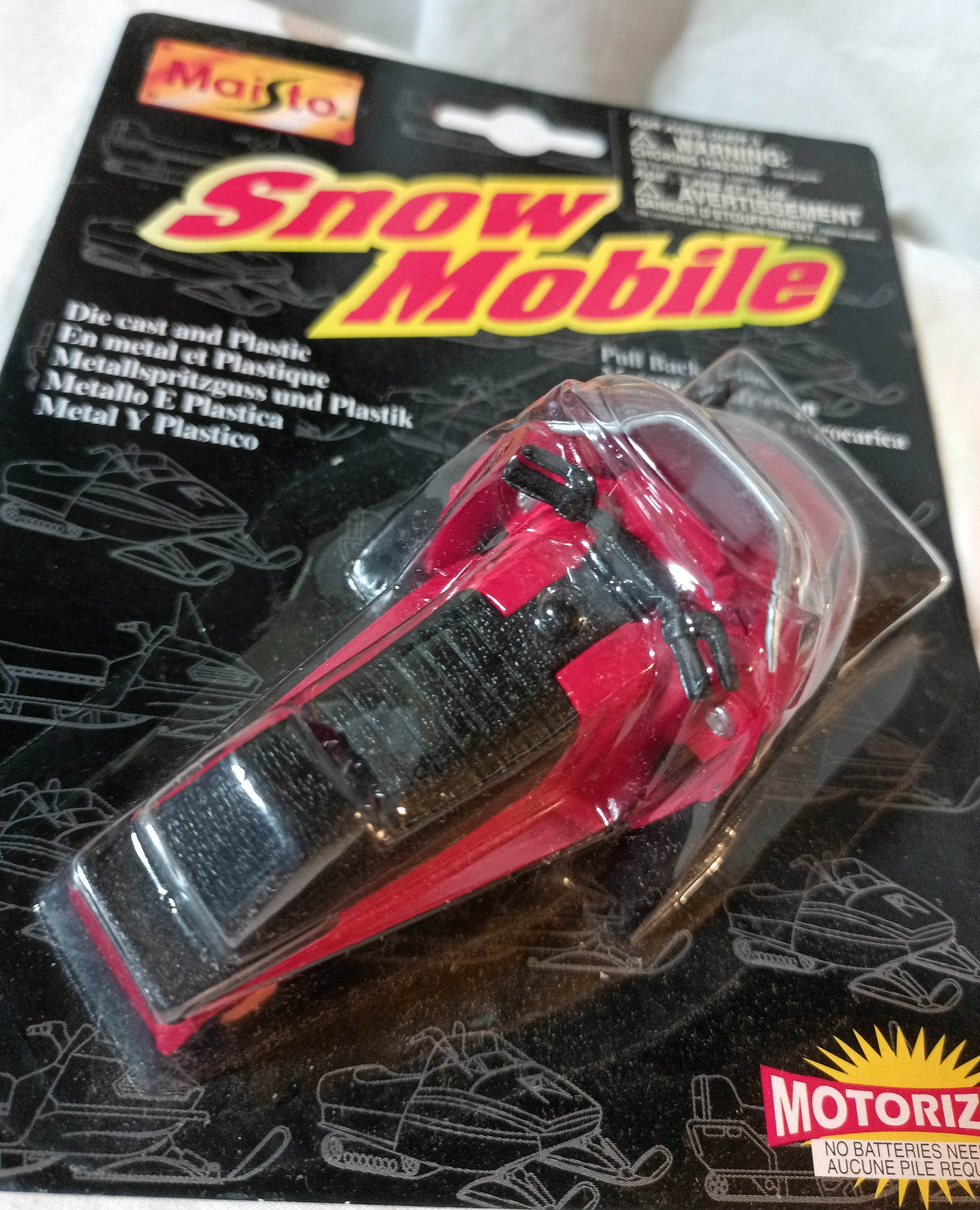 Maisto Snowmobile Power GT-2 Motorized Pull Back Action #25080 1997 - TulipStuff