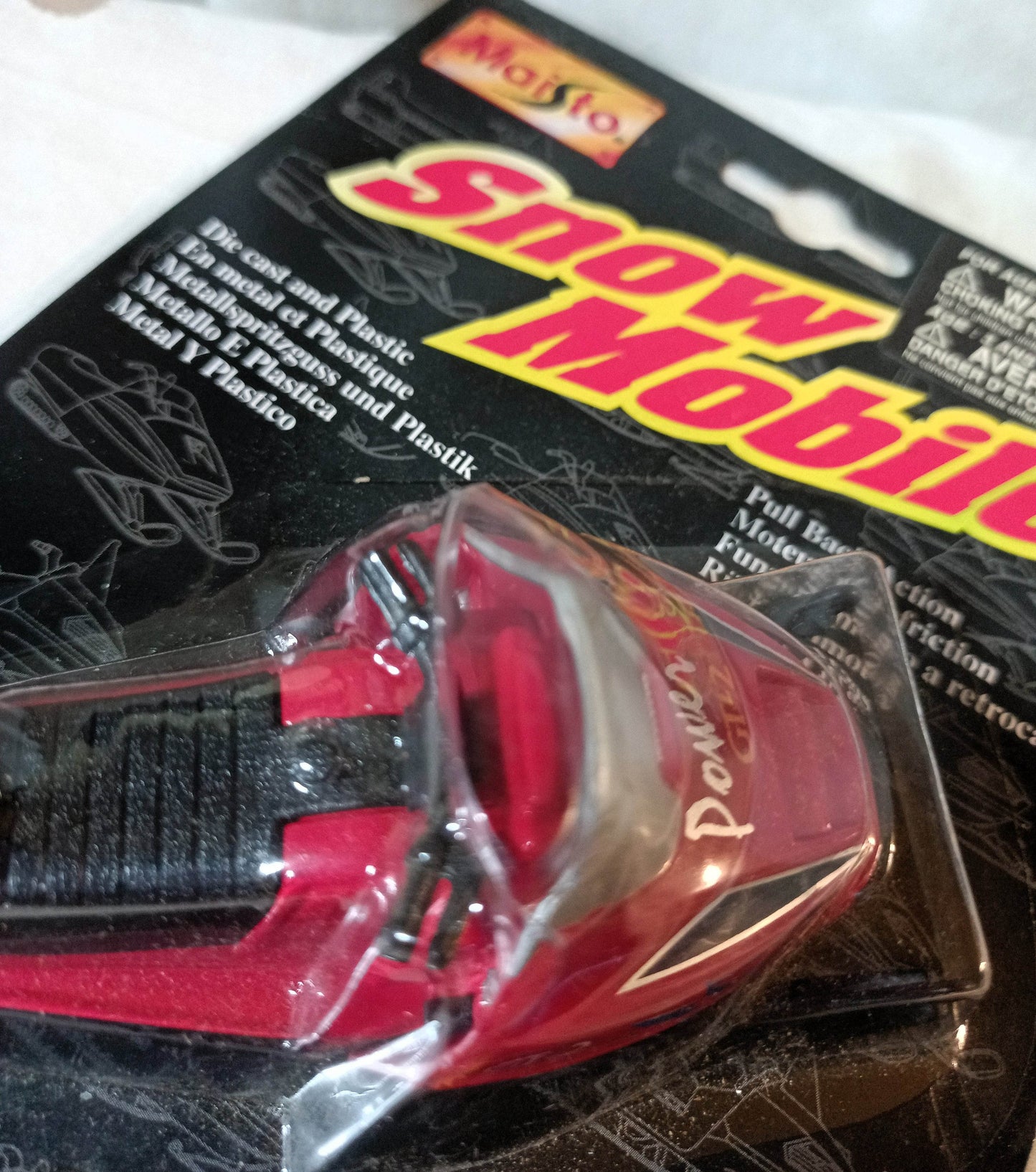 Maisto Snowmobile Power GT-2 Motorized Pull Back Action #25080 1997 - TulipStuff