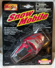 Load image into Gallery viewer, Maisto Snowmobile Power GT-2 Motorized Pull Back Action #25080 1997 - TulipStuff
