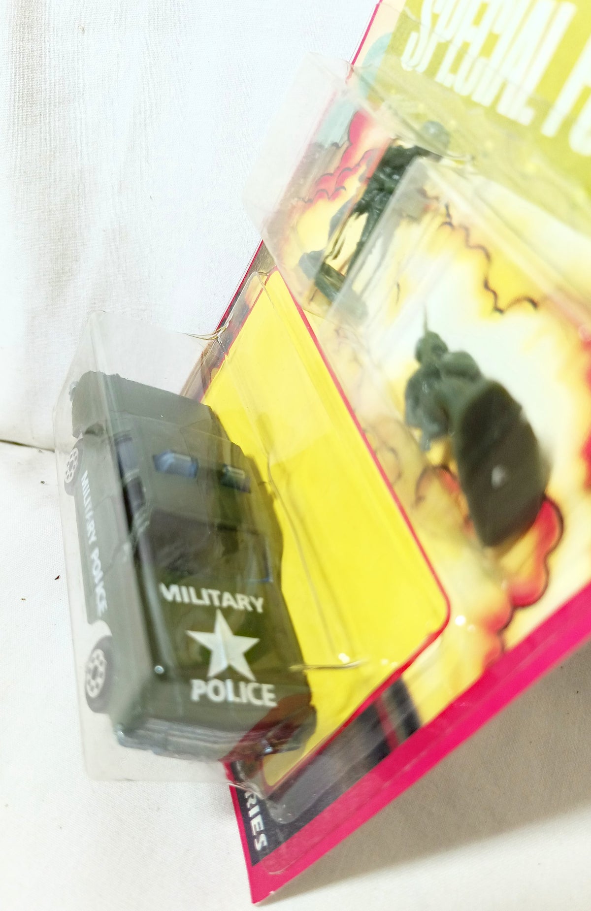 Majorette Special Forces 220-5/240 Chevy Impala Military Police 1995 - TulipStuff