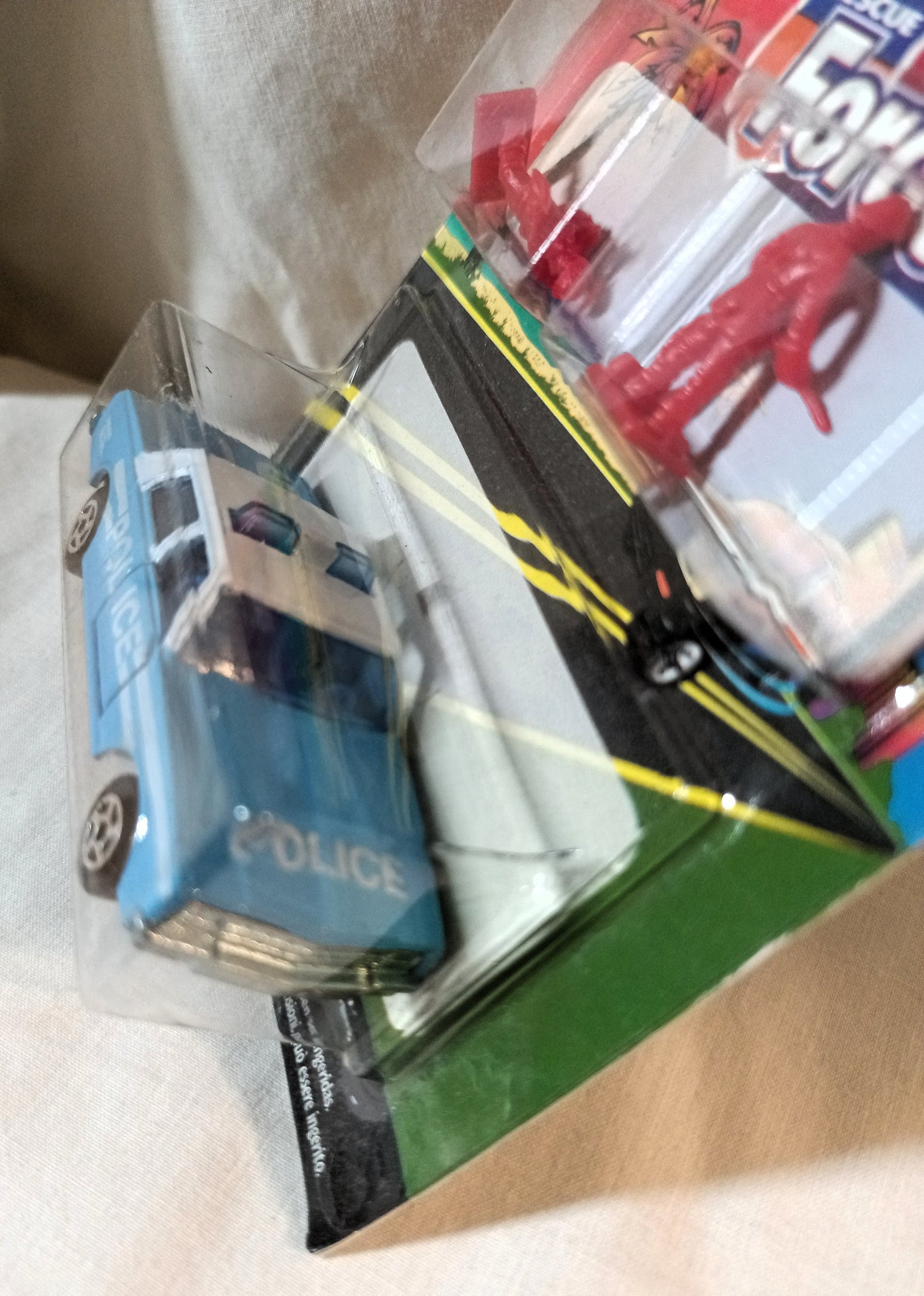 Majorette Rescue Force 240 Chevrolet Impala American Police Car 1999 - TulipStuff