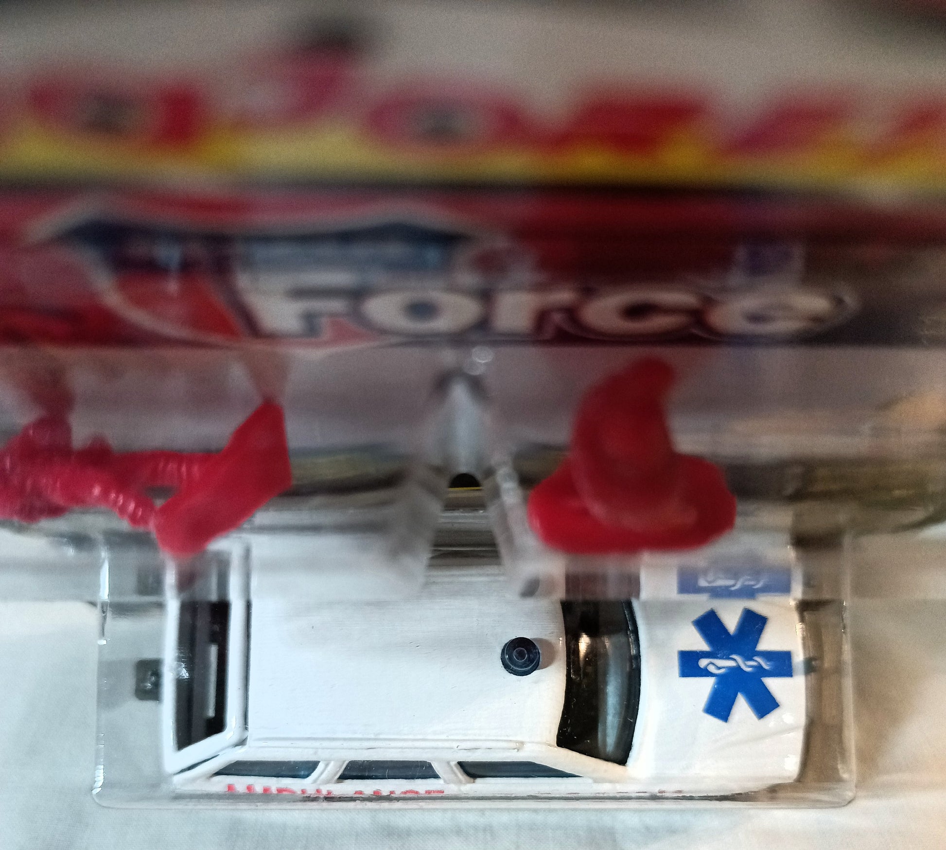 Majorette Rescue Force 250 Mercedes 300TE Station Wagon Ambulance 1999 - TulipStuff