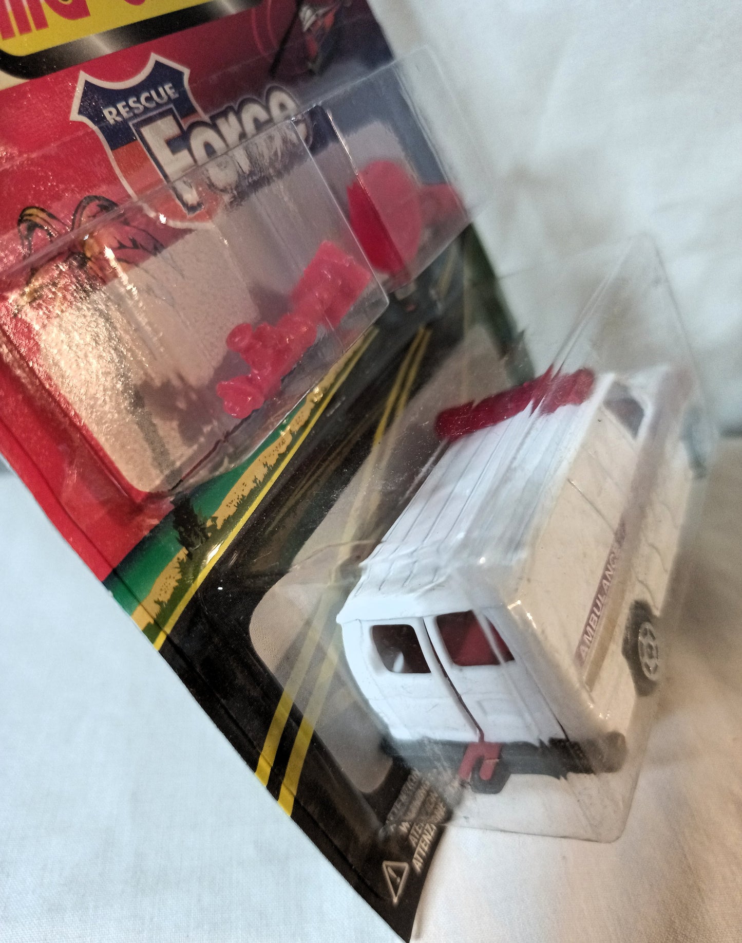 Majorette Rescue Force 270 Ford Econoline Ambulance 1998 - TulipStuff