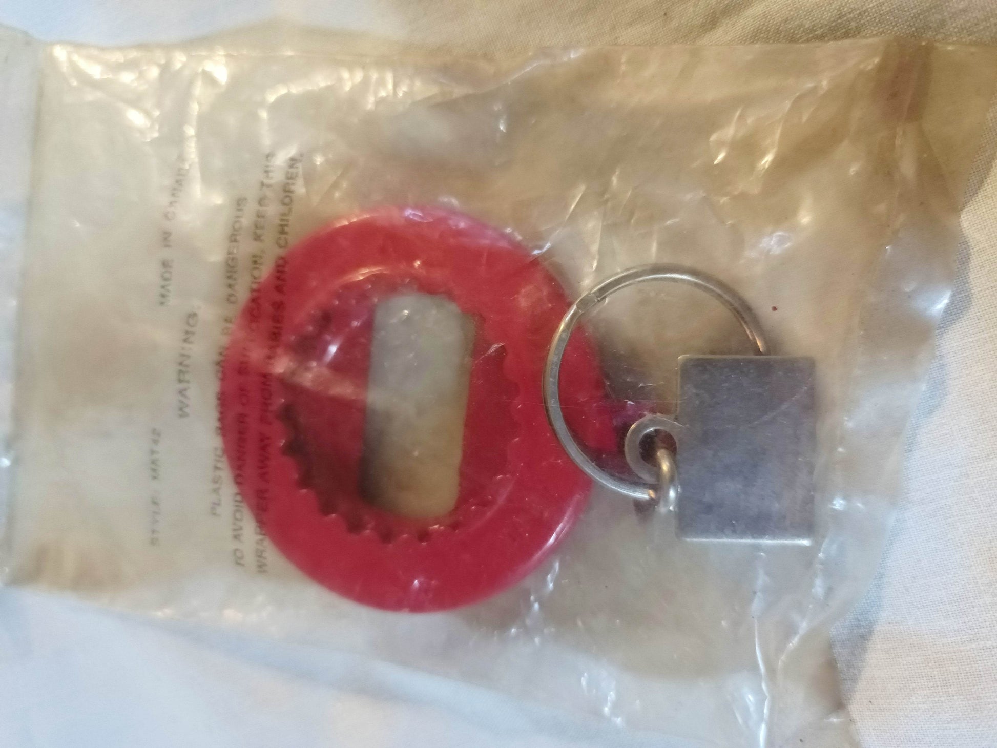 Marlboro Adventure Team Red Lizard Bottle Opener Key Ring 1990's Metal - TulipStuff