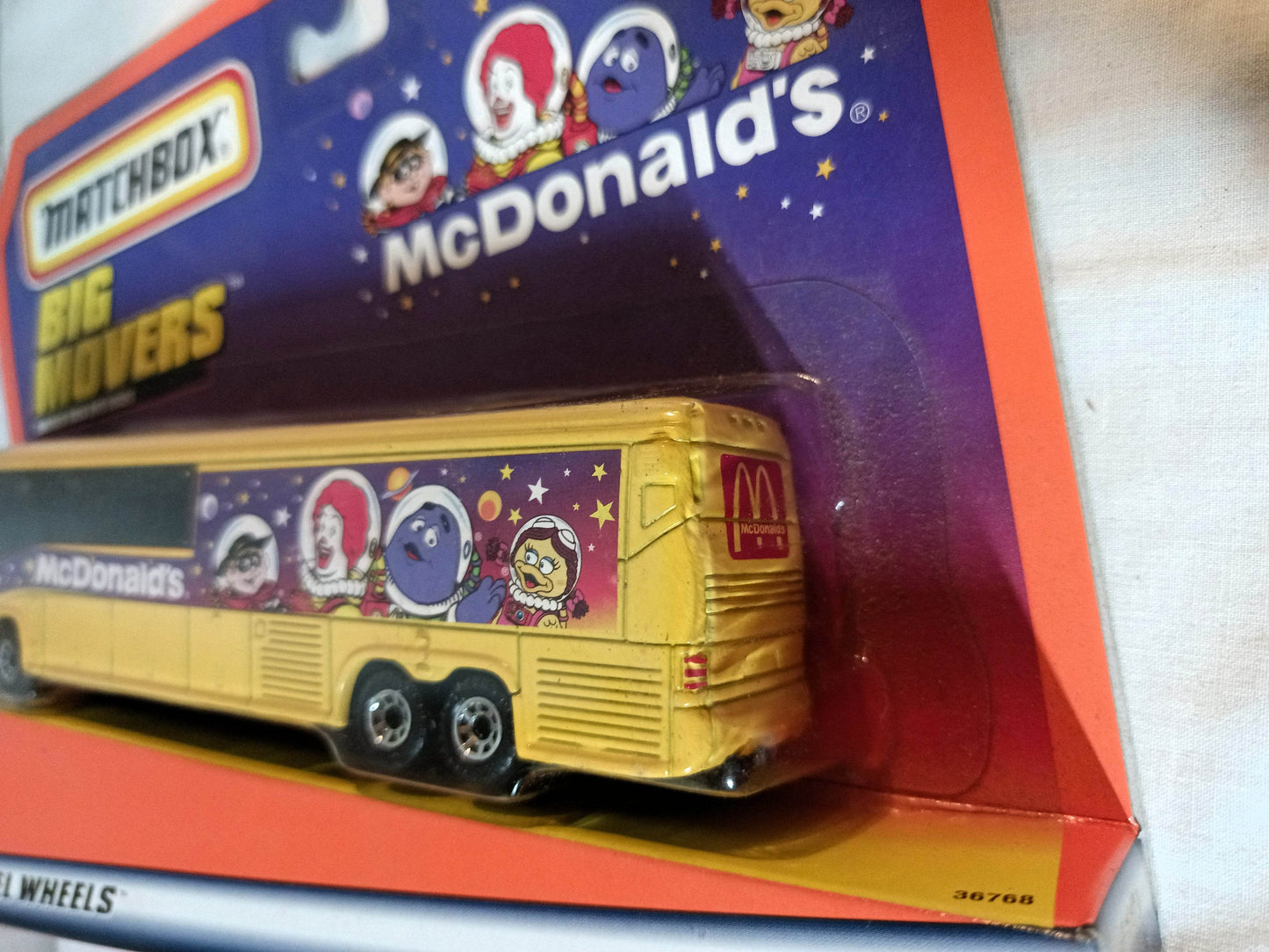 Matchbox Big Movers McDonald's MCL 102-EL3 Coach Bus 1999 - TulipStuff