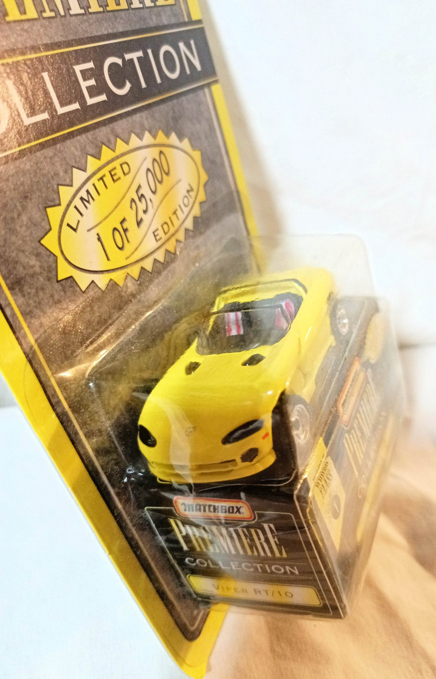 Matchbox Premiere Collection Dodge Viper RT/10 Ltd Edition 1995 - TulipStuff