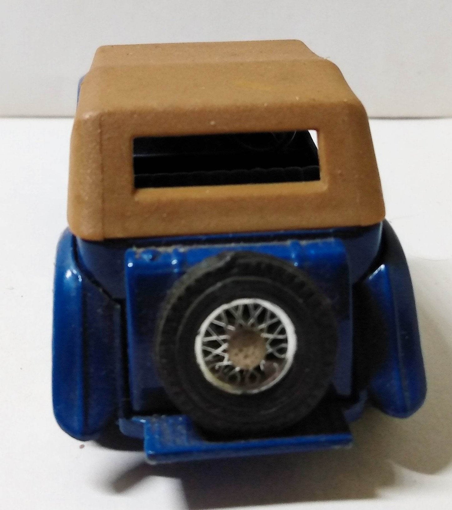 Lesney Matchbox Models of Yesteryear Y8 1945 MG TC black seats - TulipStuff