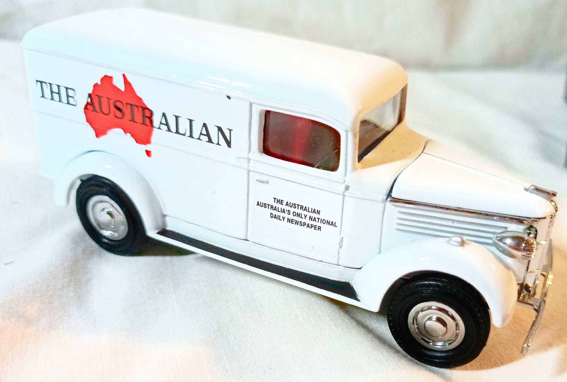 Matchbox Collectibles Power Of The Press The Australian 1937 GMC Van - TulipStuff
