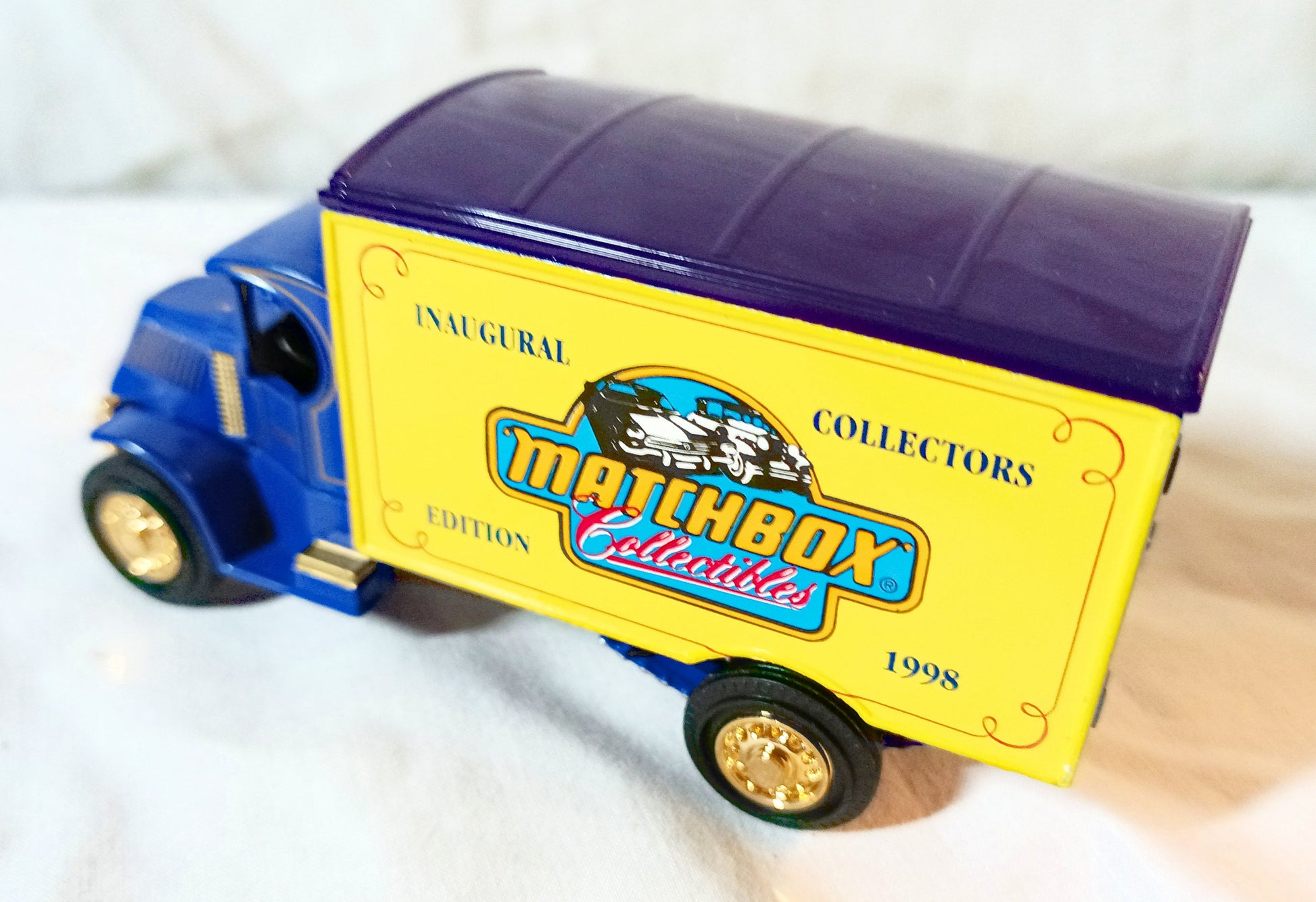 Matchbox Collectibles YY052/B-M Collector's Guild 1920 Mack AC 1998 - TulipStuff