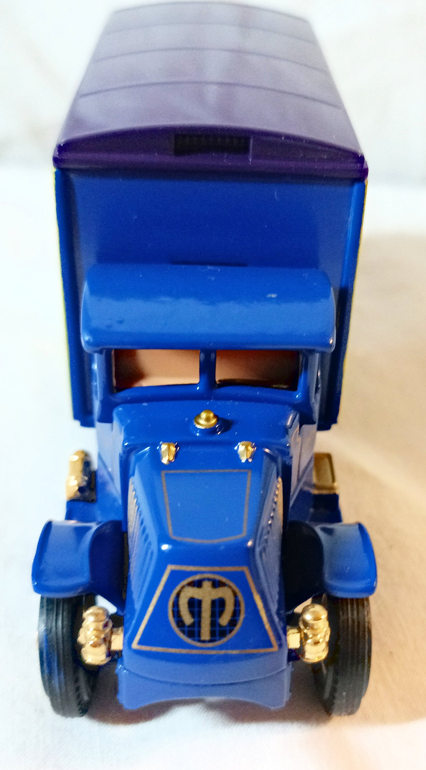 Matchbox Collectibles YY052/B-M Collector's Guild 1920 Mack AC 1998 - TulipStuff