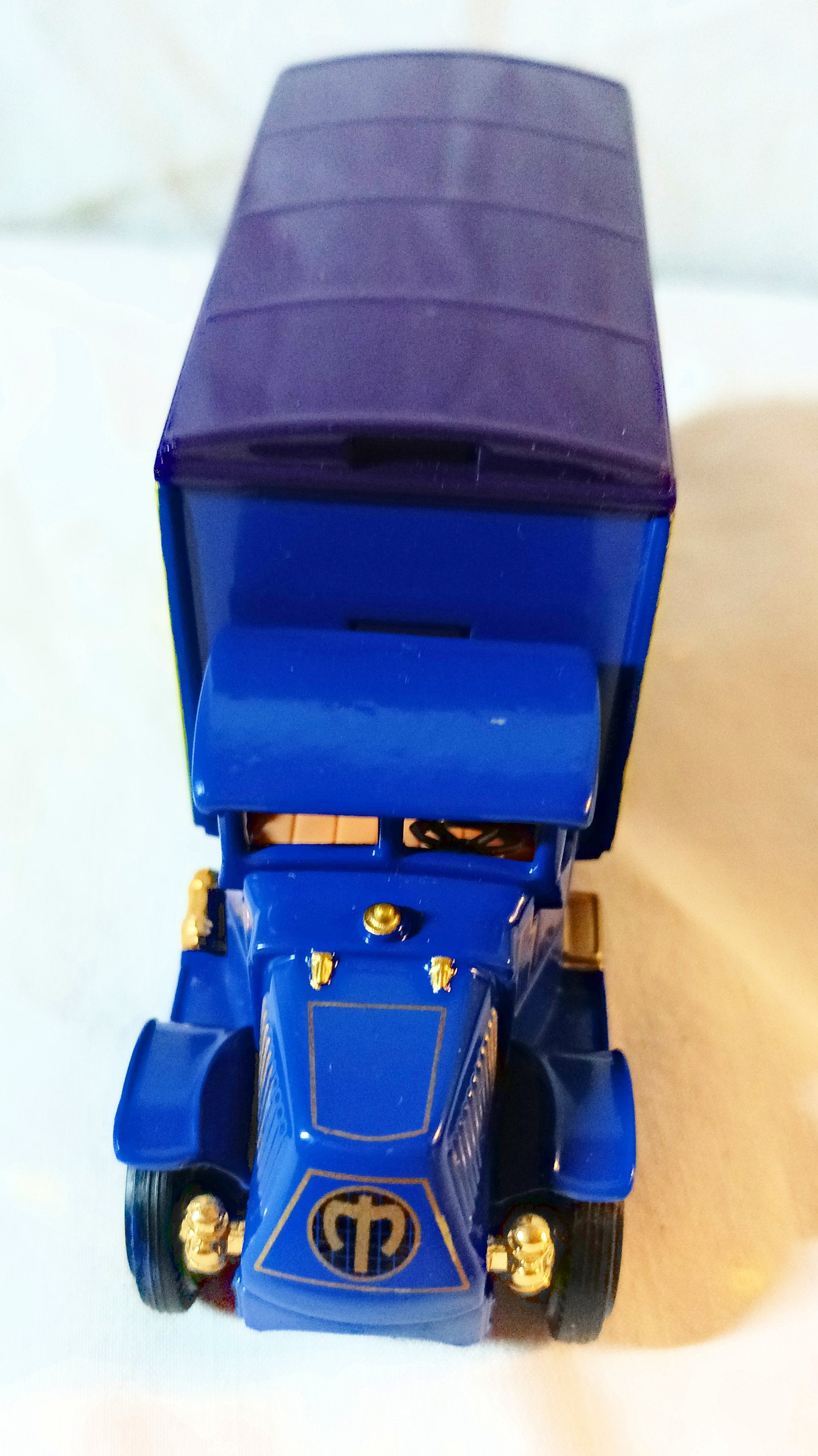 Matchbox Collectibles YY052/B-M Collector's Guild 1920 Mack AC 1998 - TulipStuff