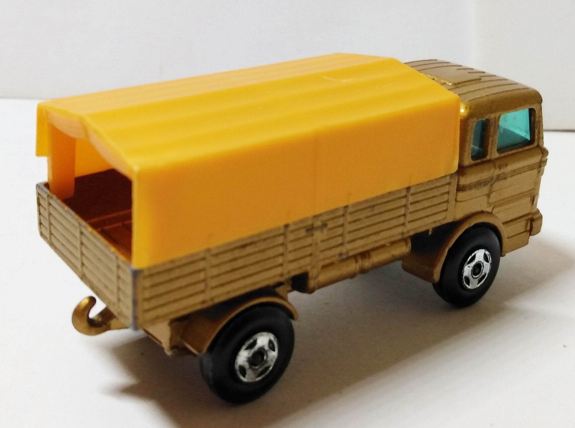 Lesney Matchbox 1 Mercedes Benz Lorry Truck 1970 England Superfast - TulipStuff