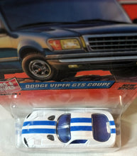 Load image into Gallery viewer, Matchbox #1 Dodge Viper GTS Coupe Stars and Stripes 1998 - TulipStuff
