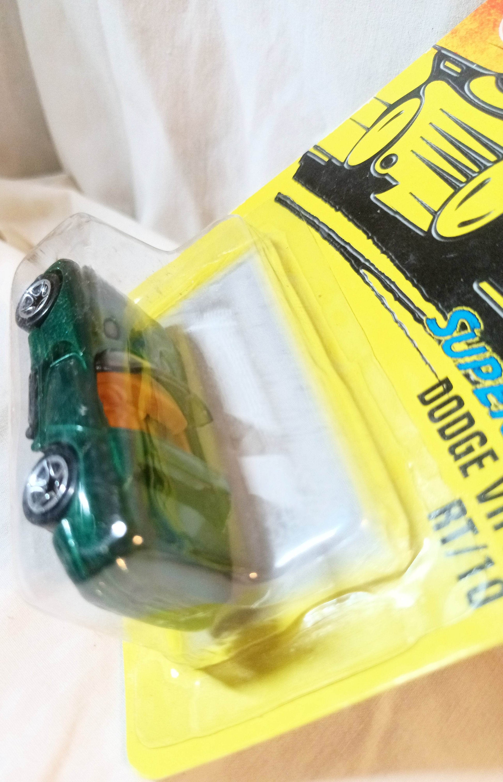 Matchbox #10 Dodge Viper RT/10 Sports Car Superfast 1997 Green - TulipStuff